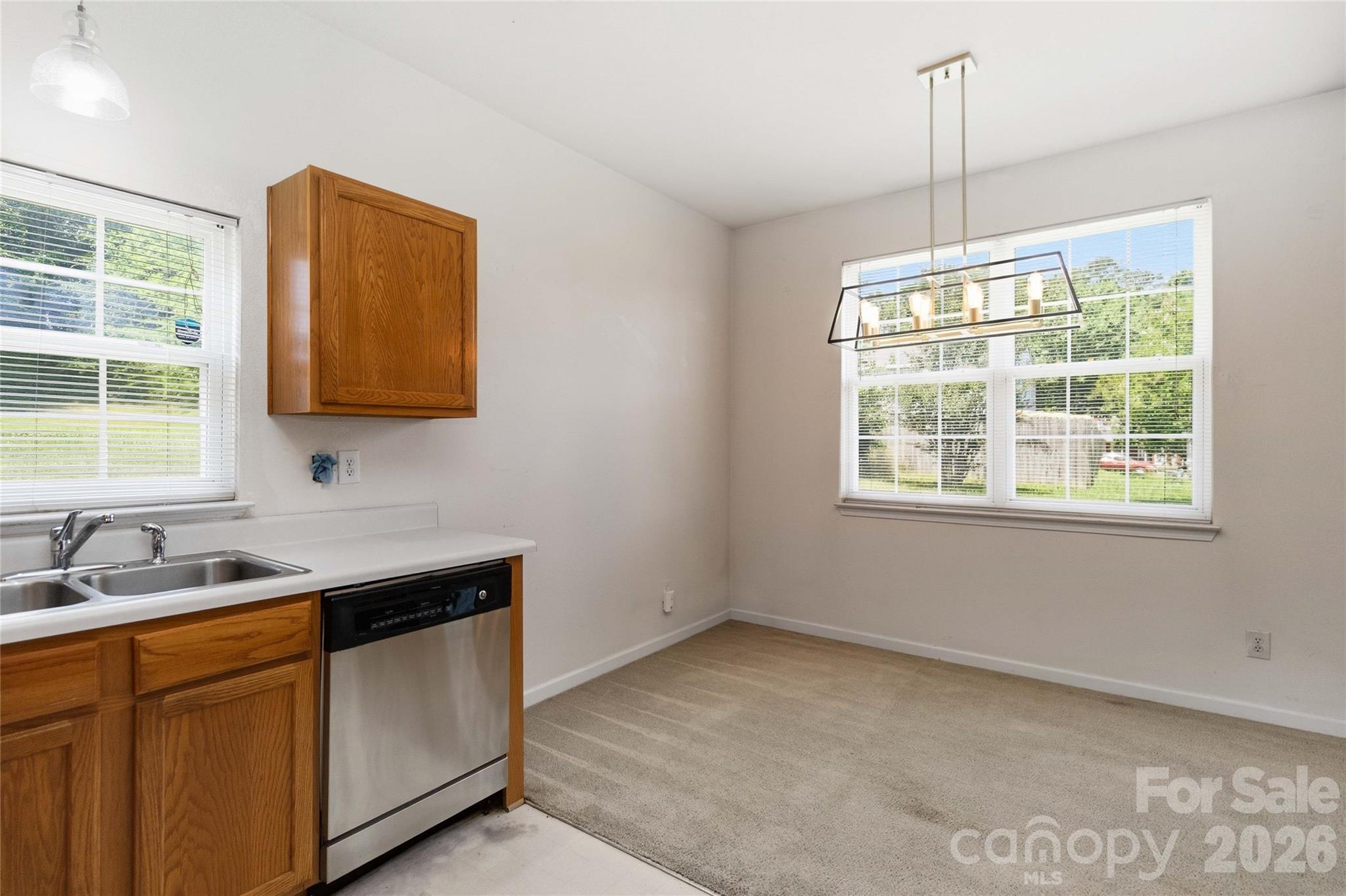 740 Aberdeen Glen Place — Charlotte