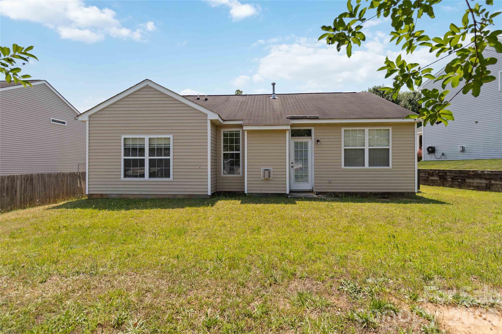 740 Aberdeen Glen Place — Charlotte