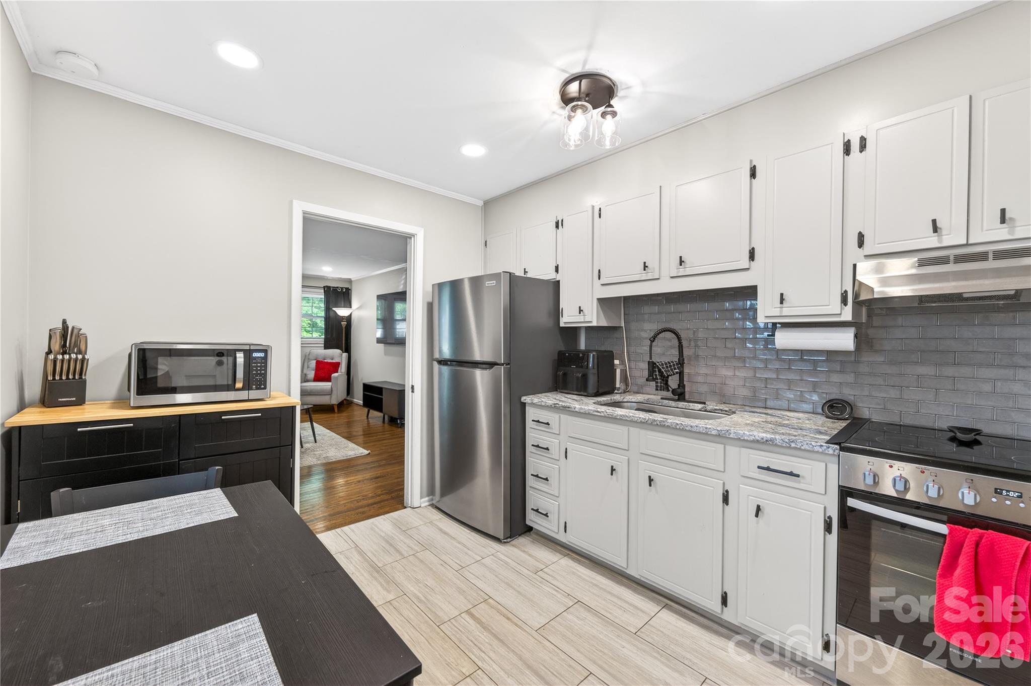3241 Minnesota Road — Charlotte