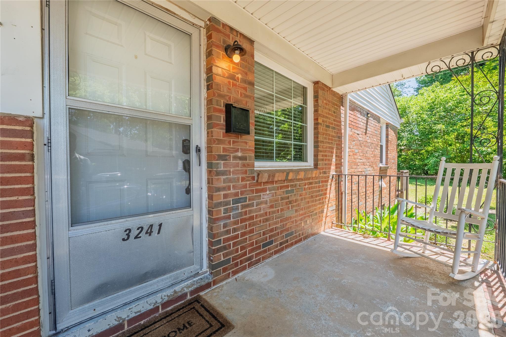 3241 Minnesota Road — Charlotte