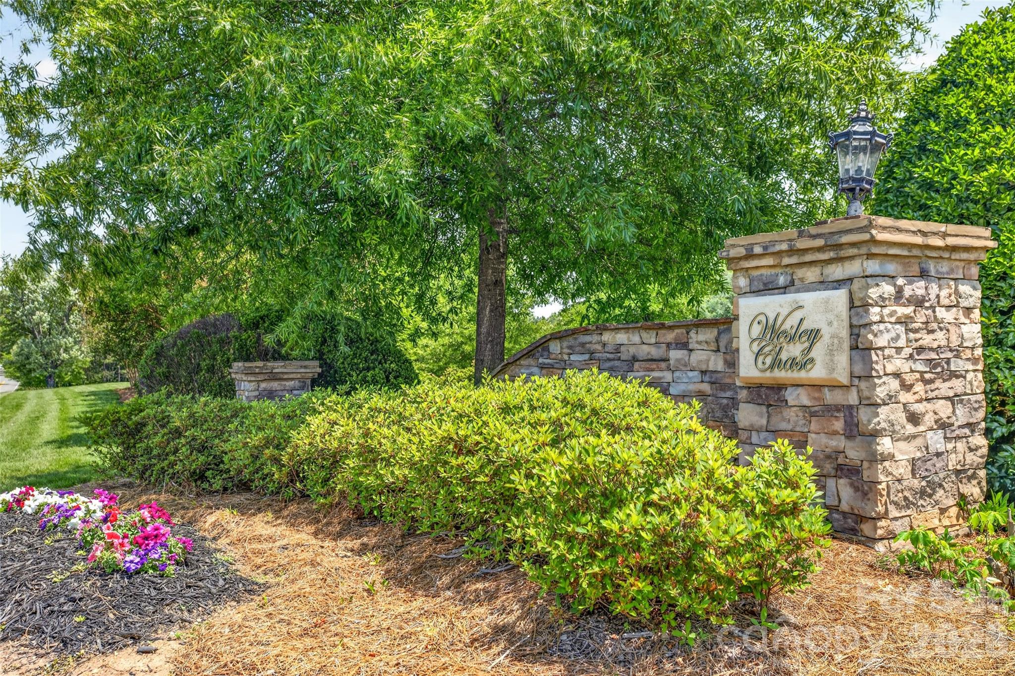 1008 Spring Rose Lane — Matthews