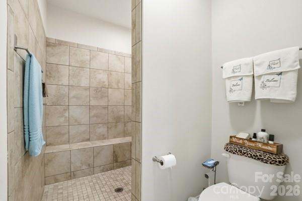 1062 Millview Lane — Matthews
