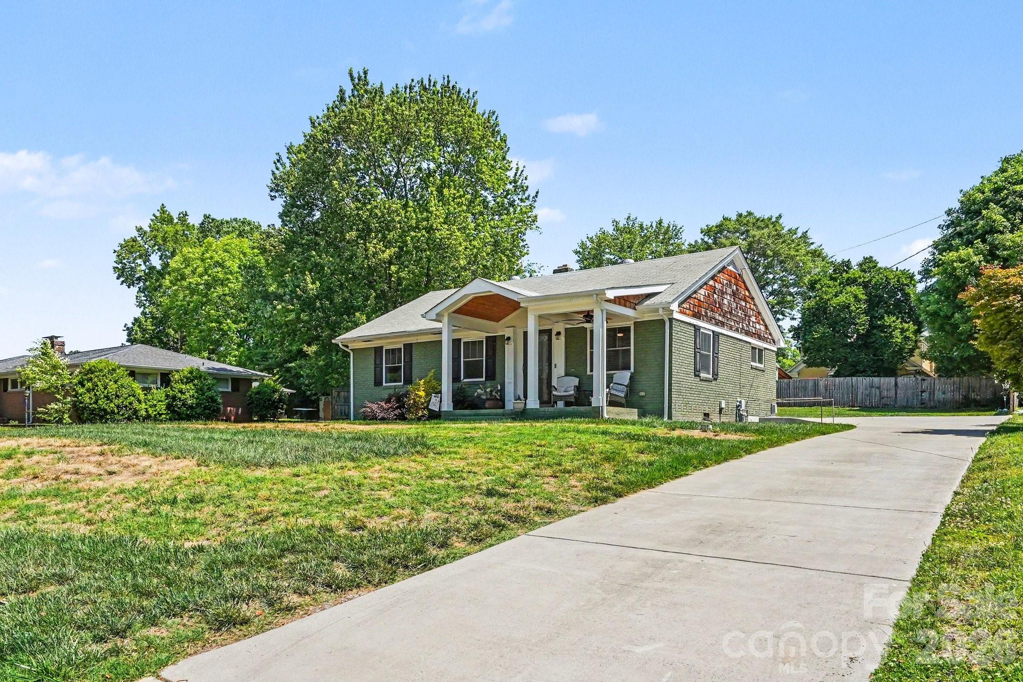 707 Spring Street SW — Concord