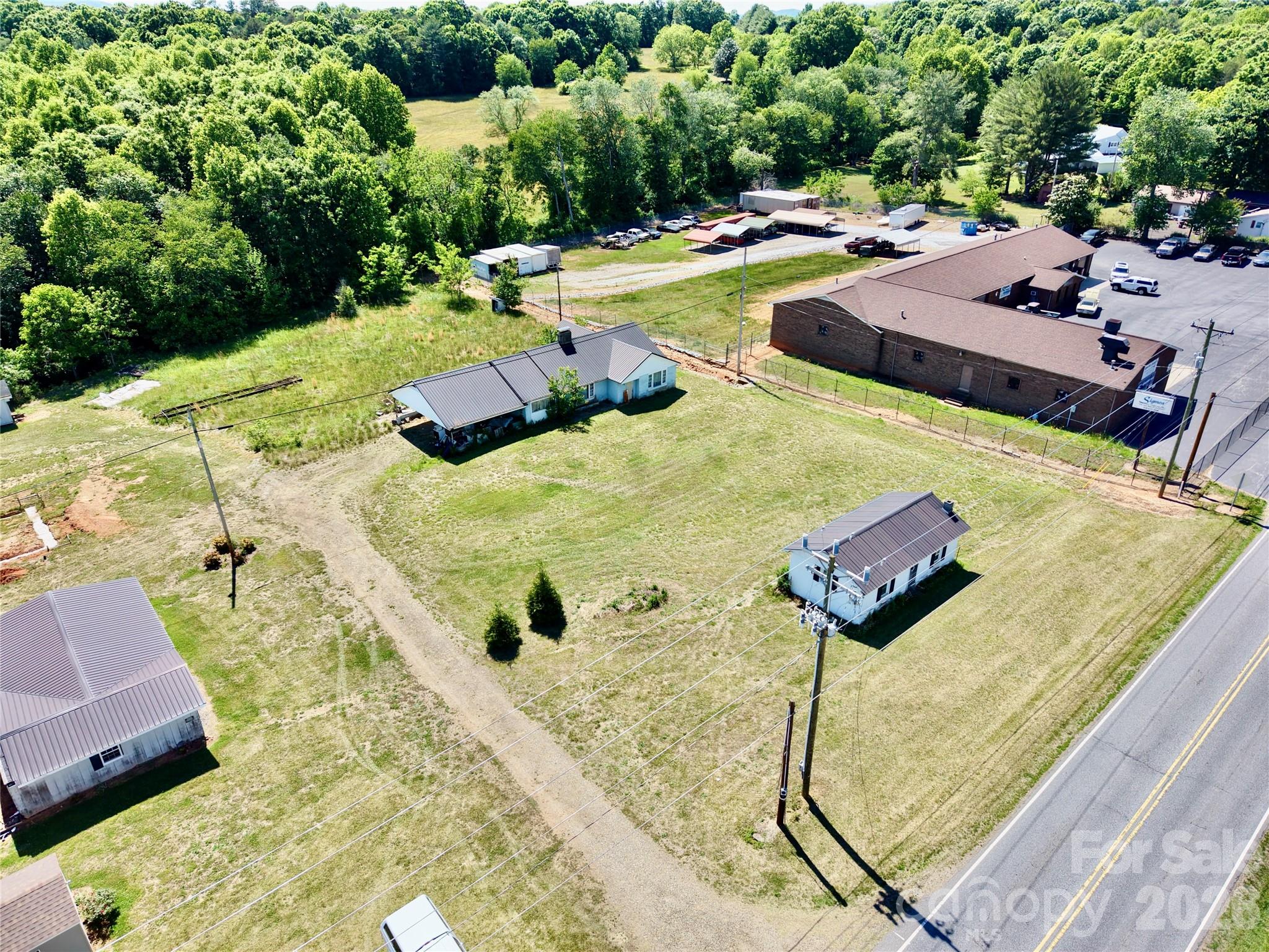 1263 NC 16 Highway N — Taylorsville