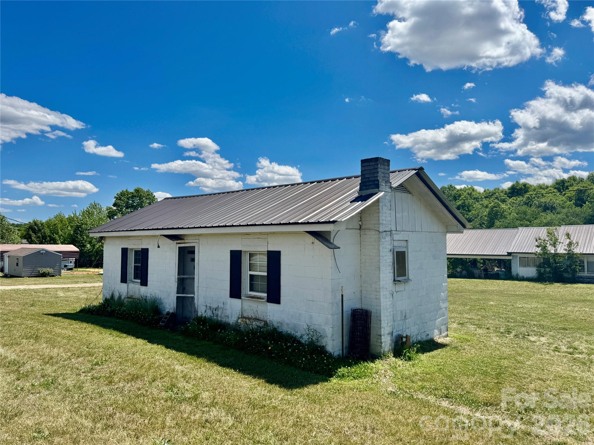 1263 NC 16 Highway N — Taylorsville