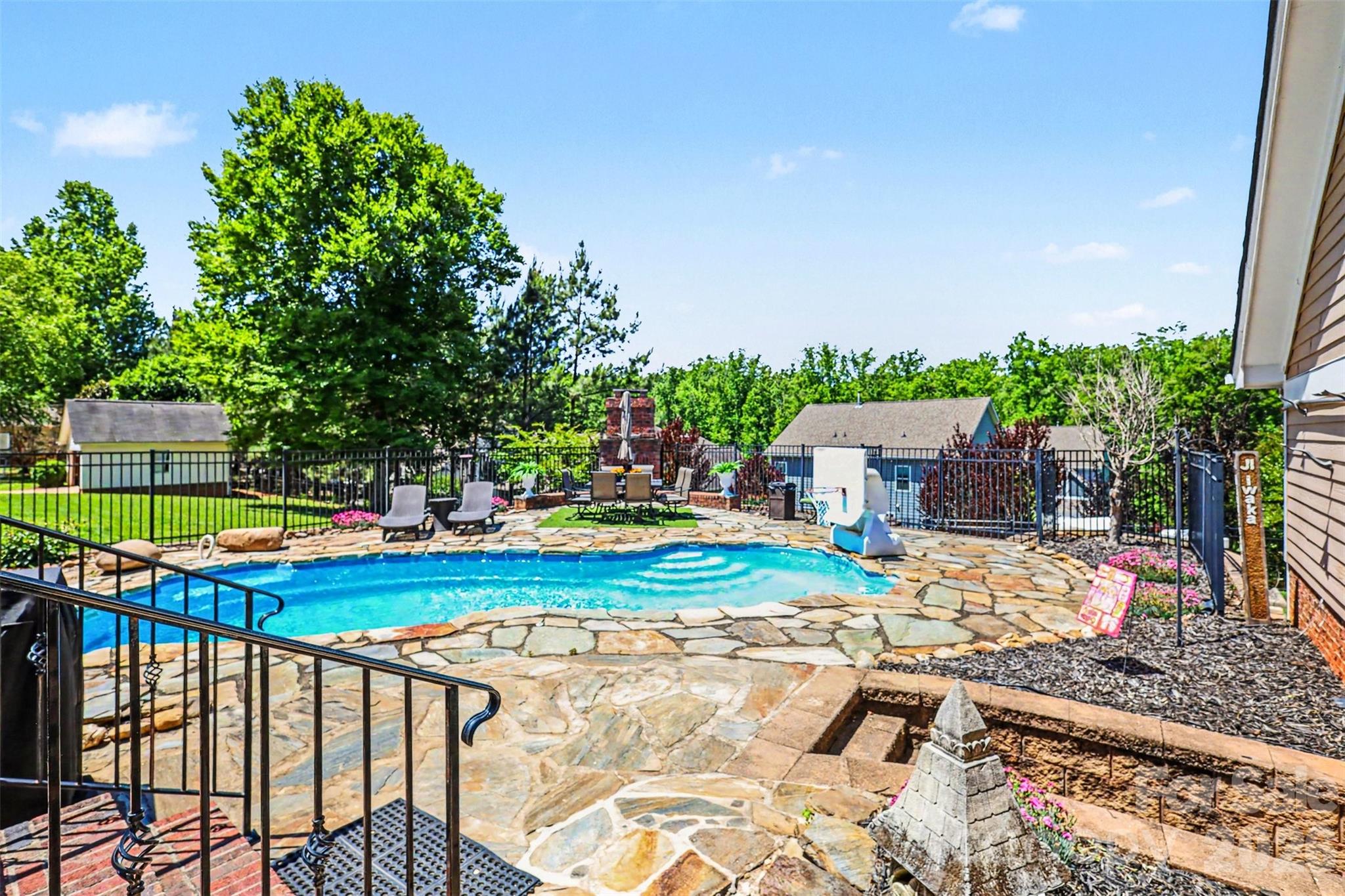 515 Academy Street — McAdenville