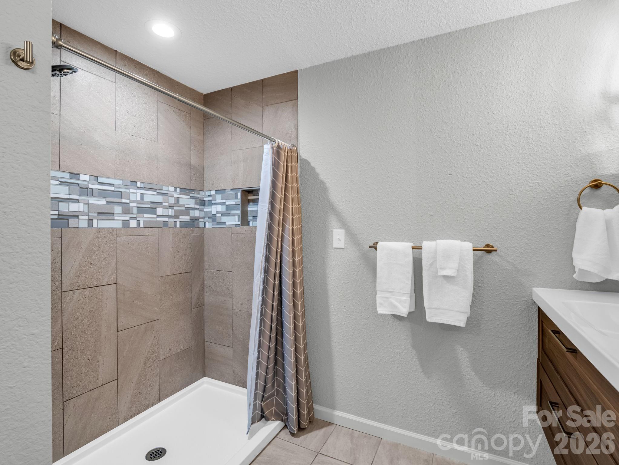 656 Cashiers Valley Road — Brevard