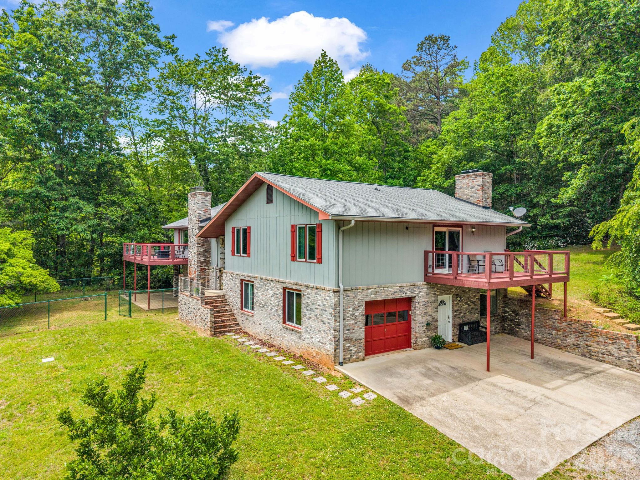 656 Cashiers Valley Road — Brevard