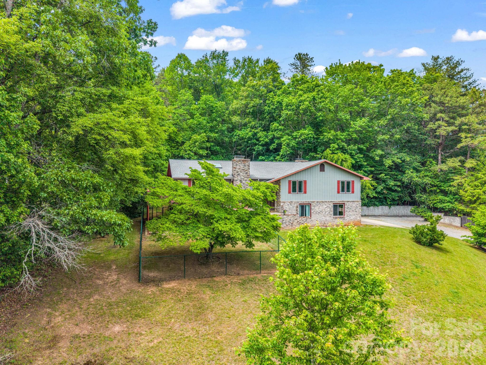 656 Cashiers Valley Road — Brevard