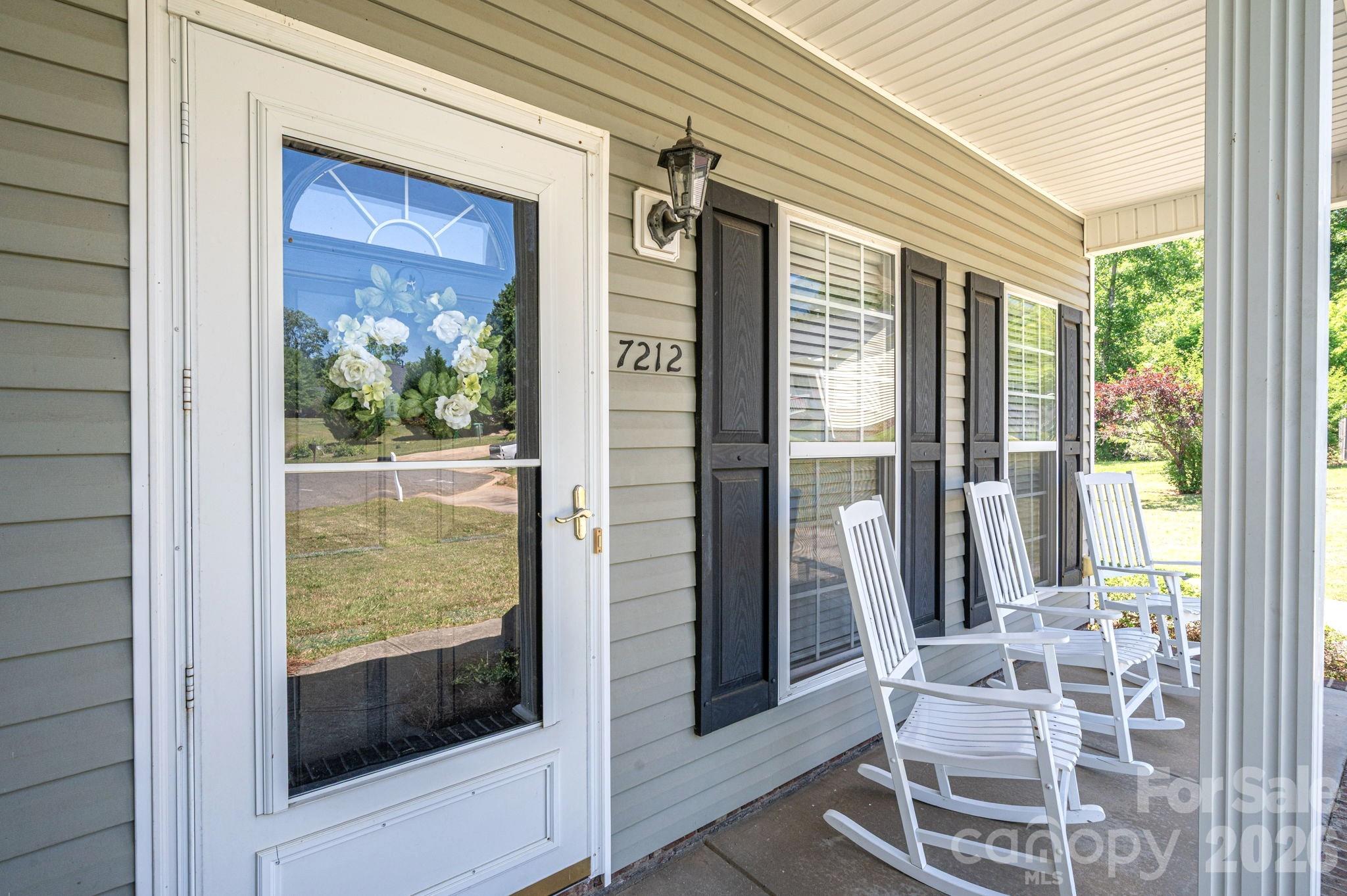 7212 Pinfeather Circle — Cramerton