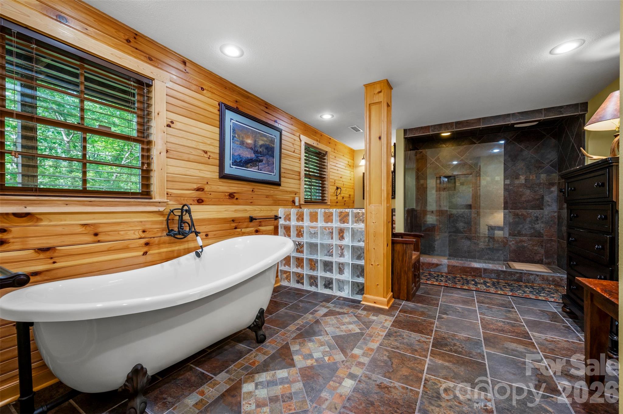 512 Indian Forest Drive — Bostic