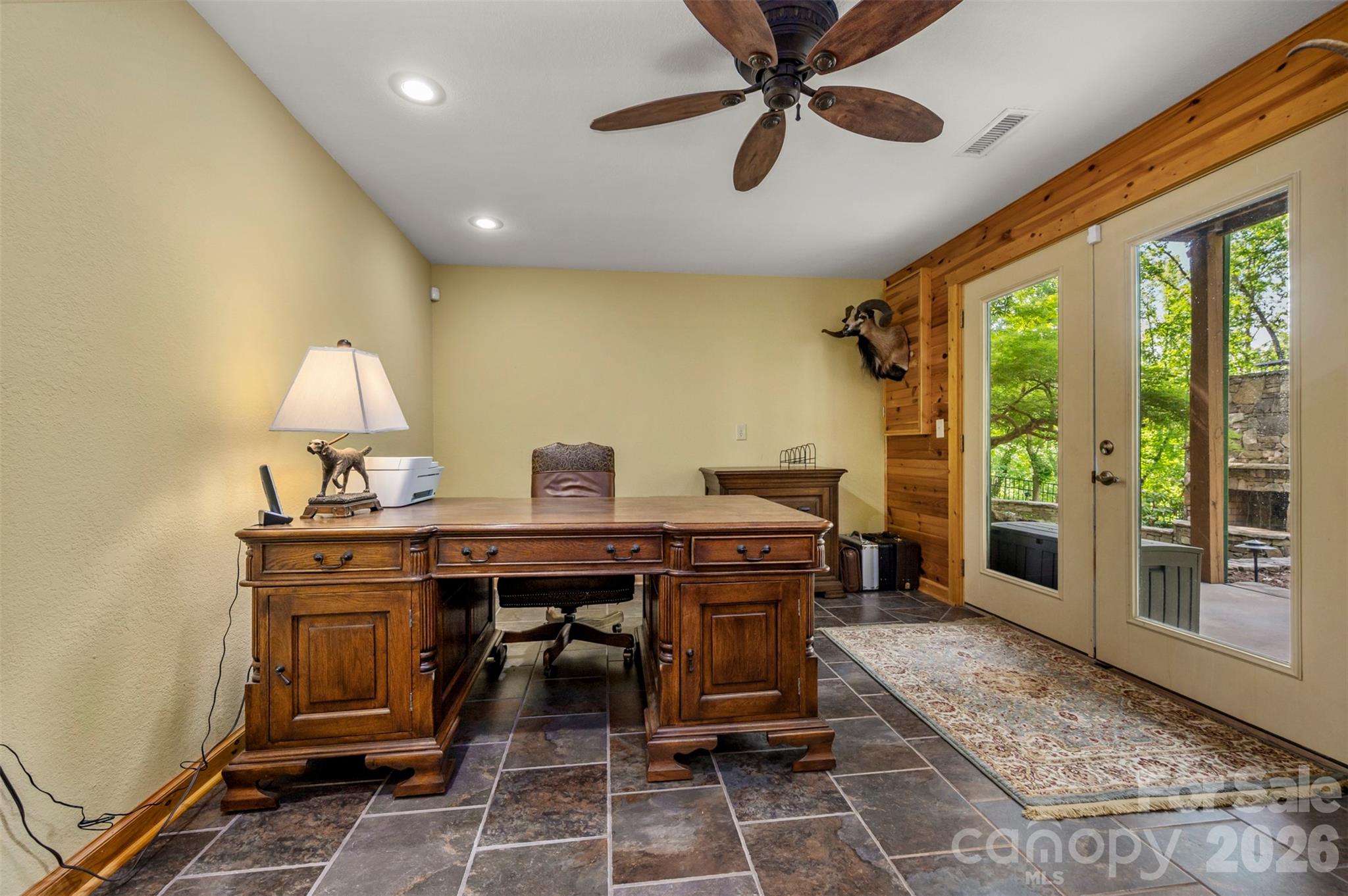 512 Indian Forest Drive — Bostic