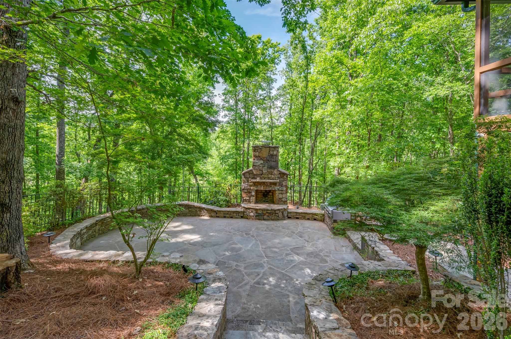 512 Indian Forest Drive — Bostic