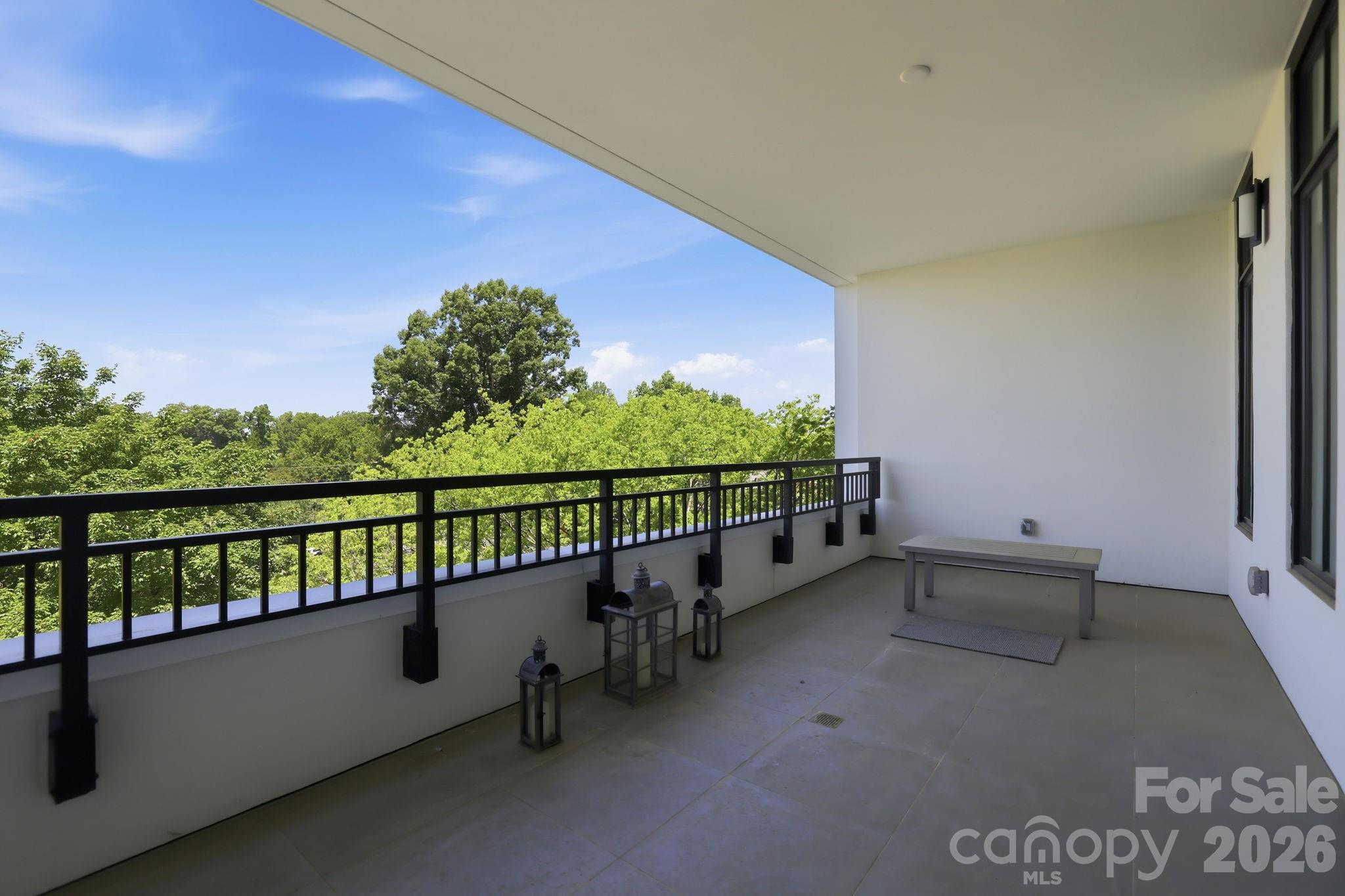 130 Cherokee Road #503 — Charlotte