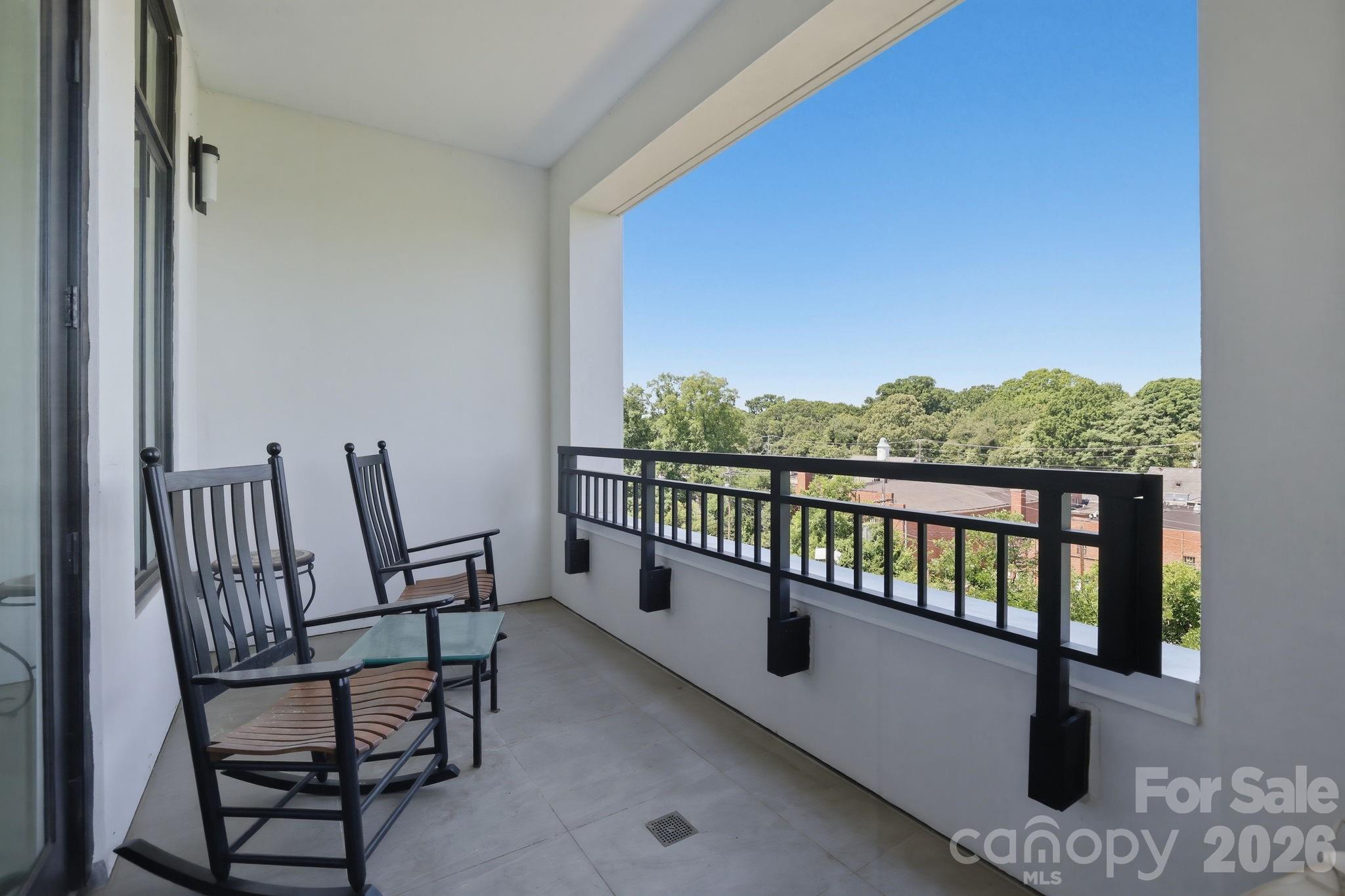 130 Cherokee Road #503 — Charlotte