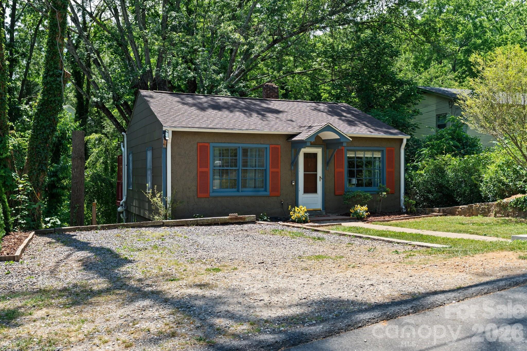 224 Aurora Drive — Asheville