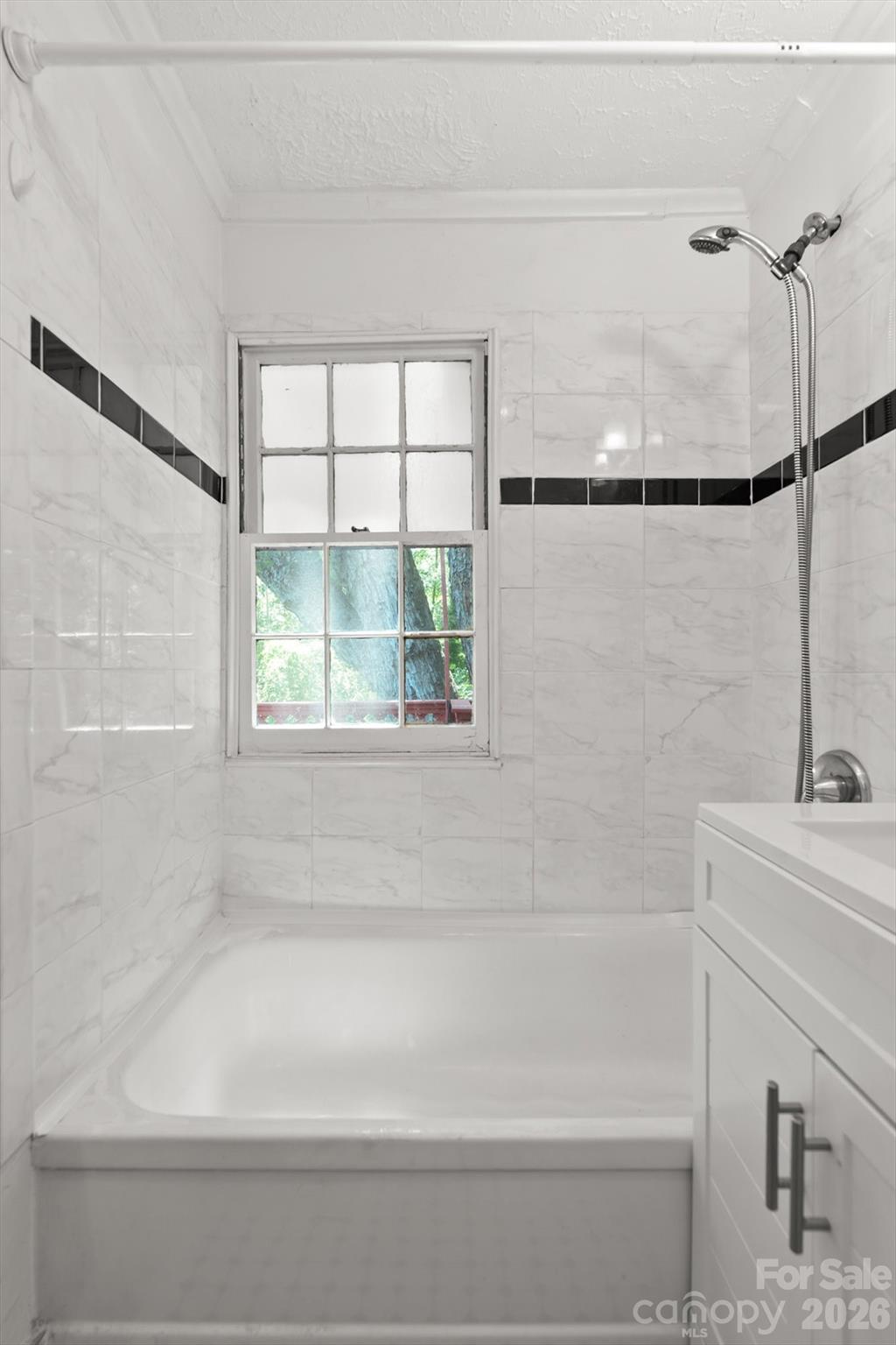 224 Aurora Drive — Asheville