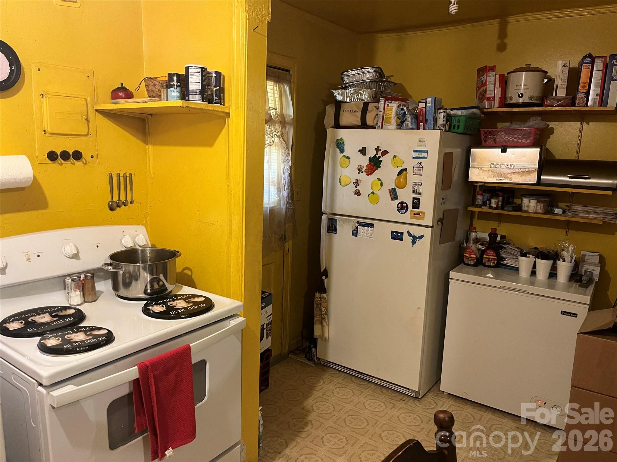 2618 Roslyn Avenue — Charlotte