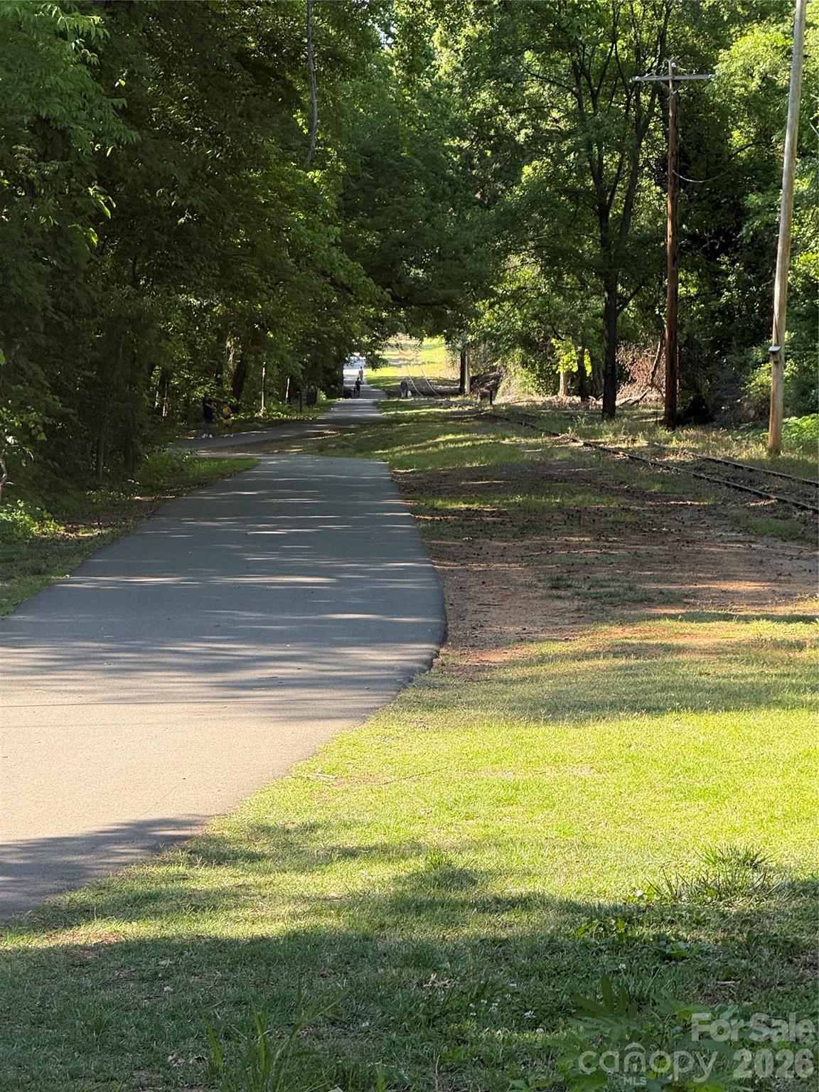 2618 Roslyn Avenue — Charlotte