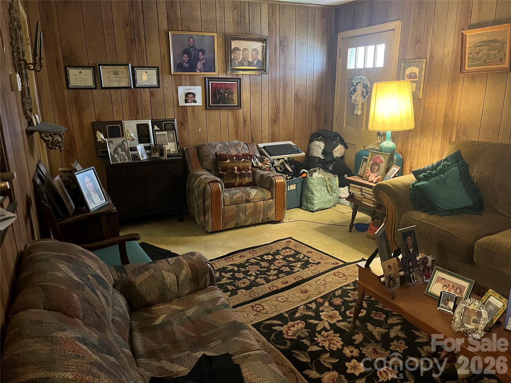 2618 Roslyn Avenue — Charlotte