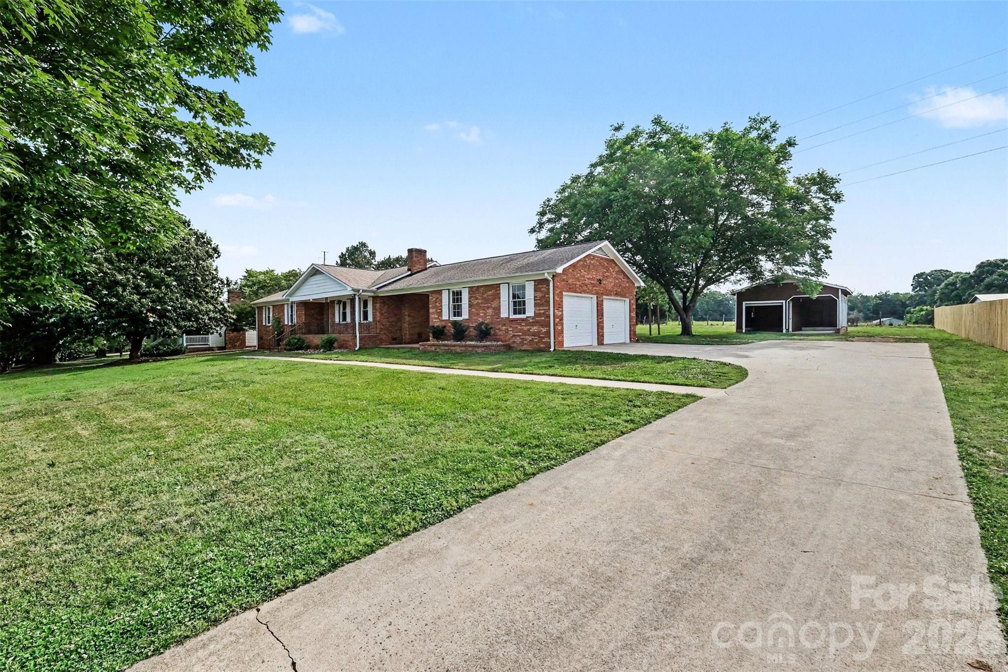 16924 Knoxwood Drive — Huntersville