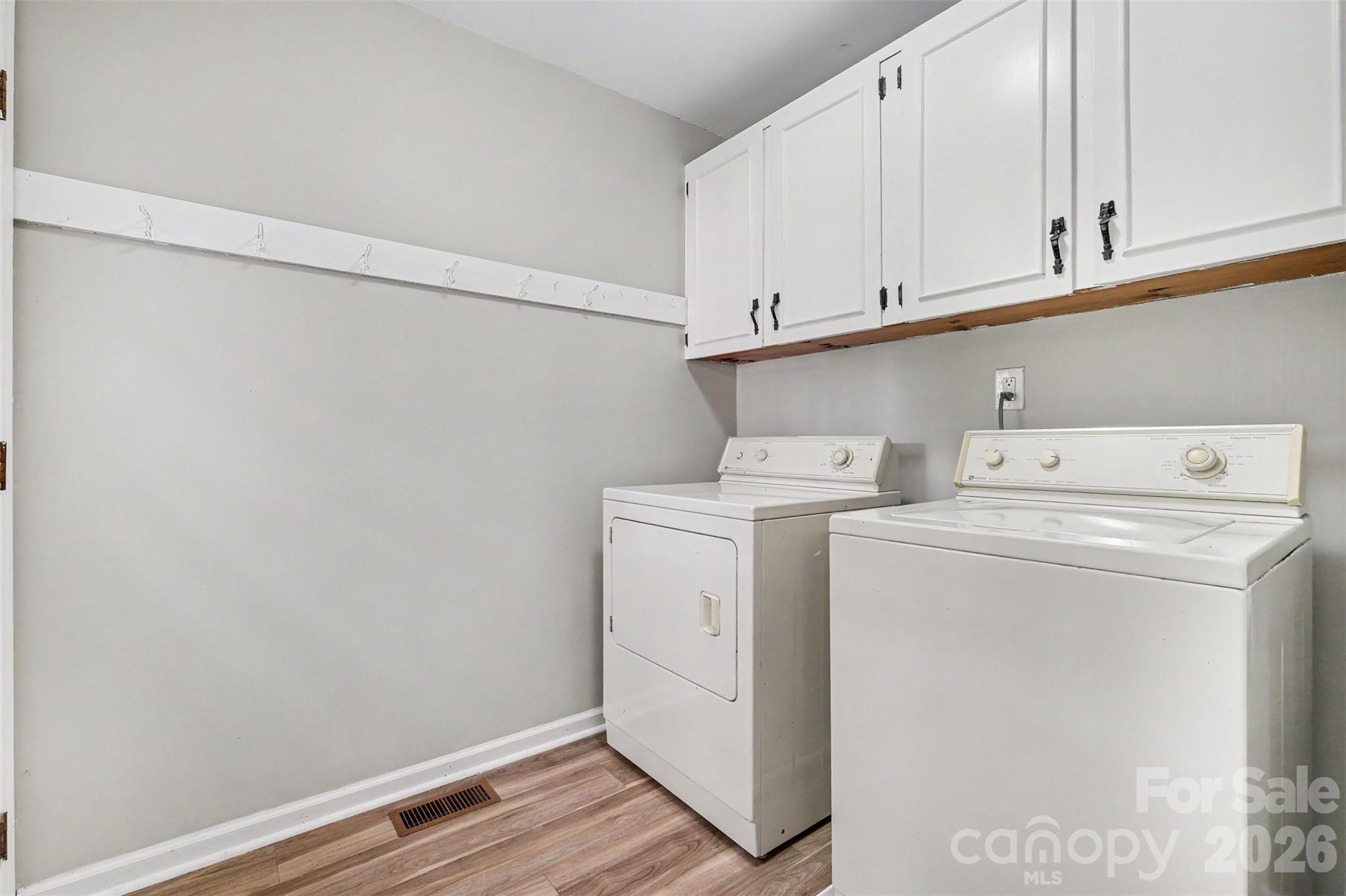 16924 Knoxwood Drive — Huntersville