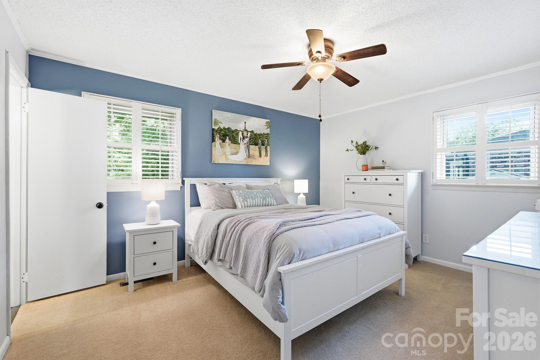 1556 Nottingham Drive — Newton