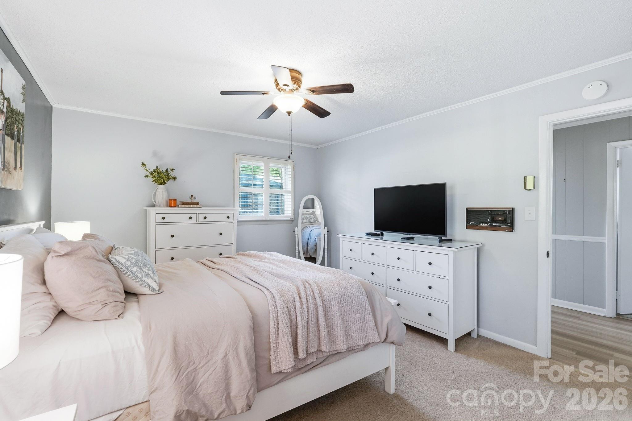 1556 Nottingham Drive — Newton