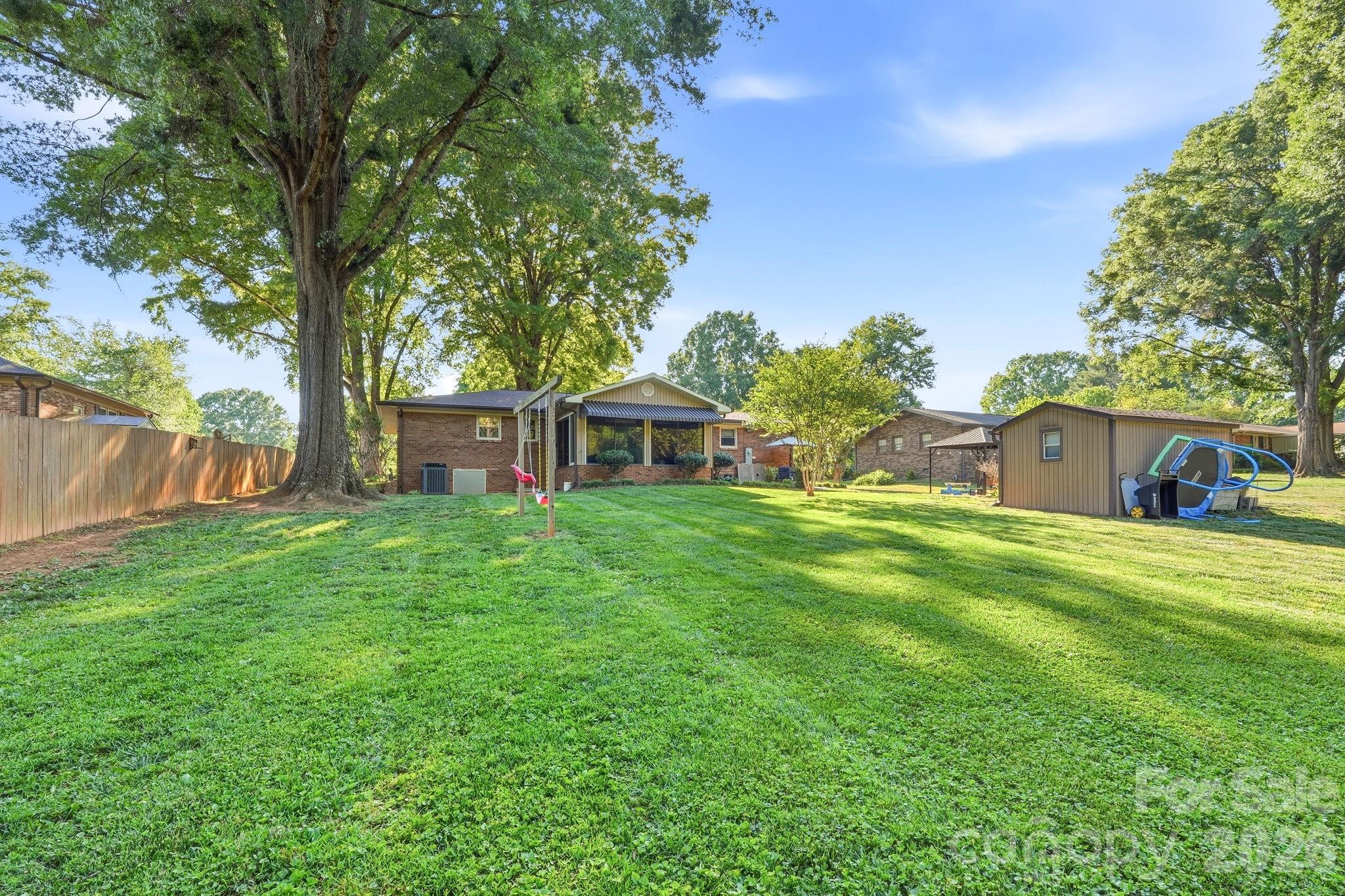 1556 Nottingham Drive — Newton
