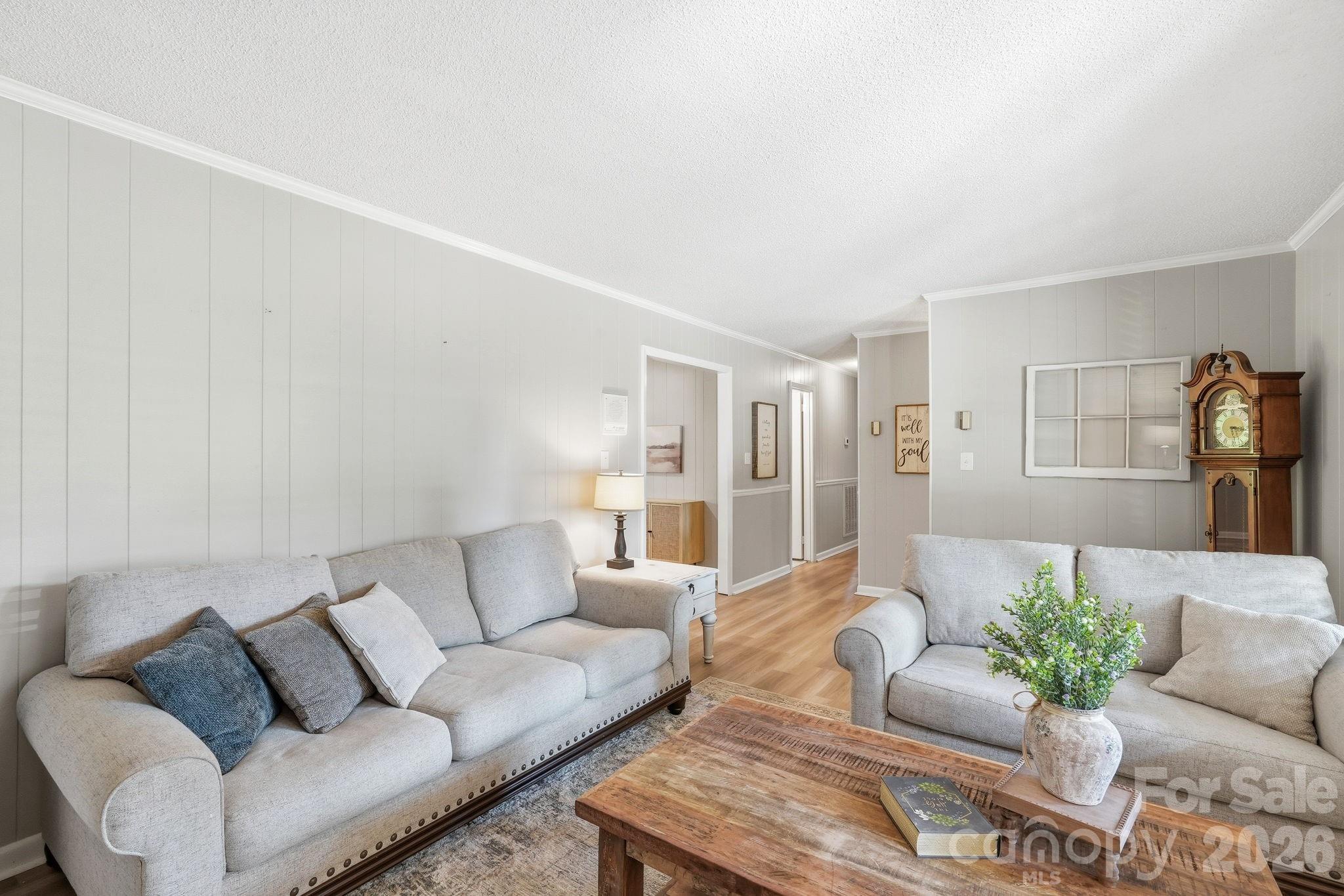 1556 Nottingham Drive — Newton