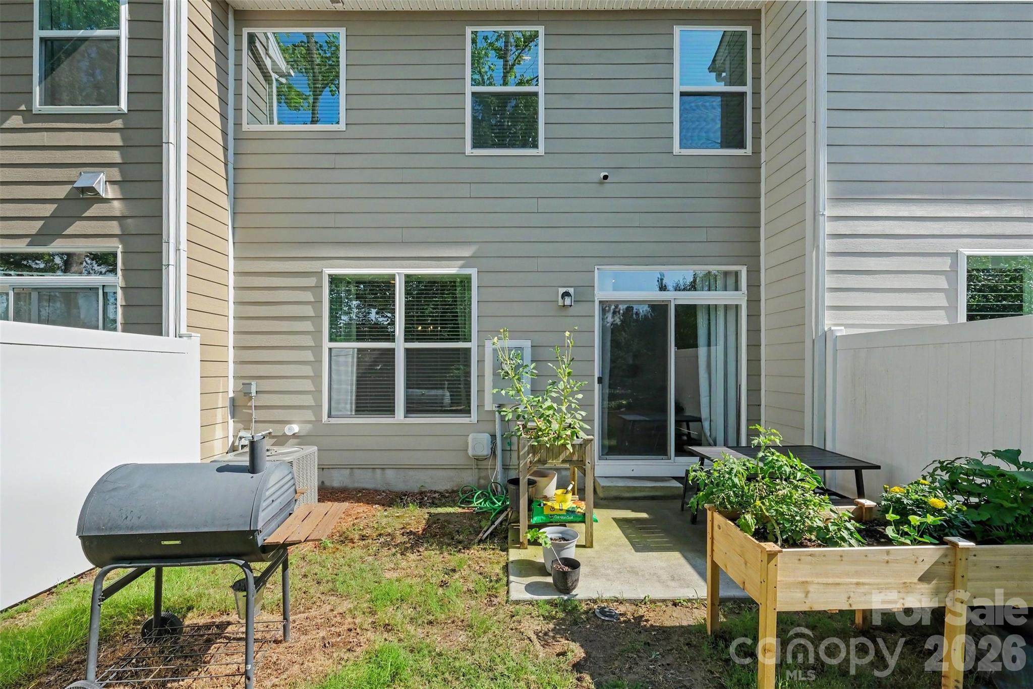 2202 Bexar Trail — Matthews