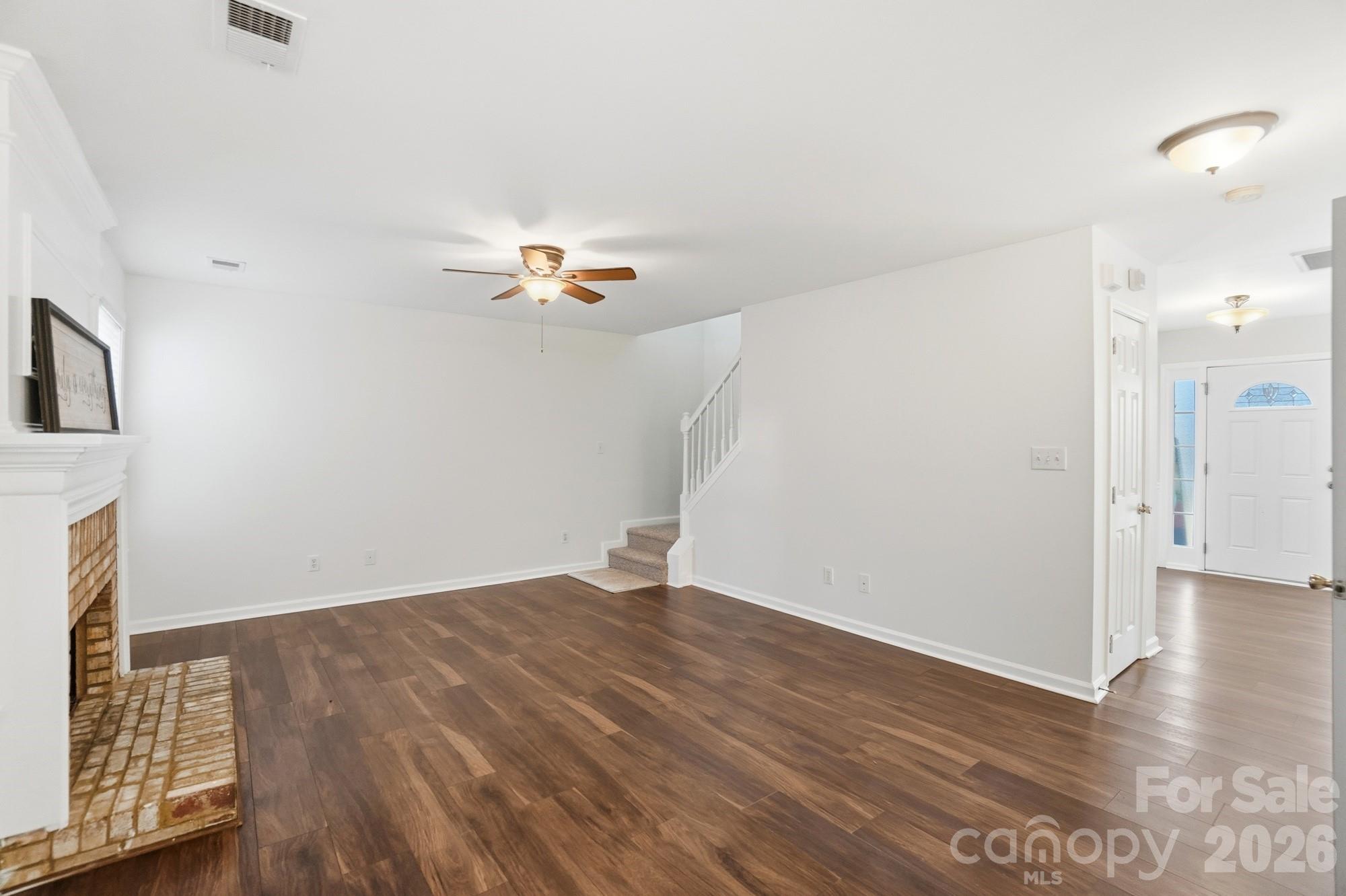 8805 Red Tail Court — Charlotte