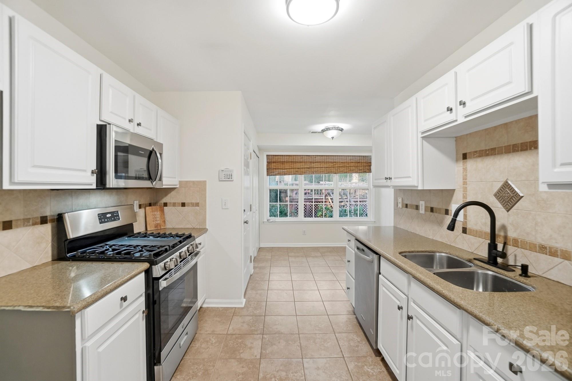 8805 Red Tail Court — Charlotte