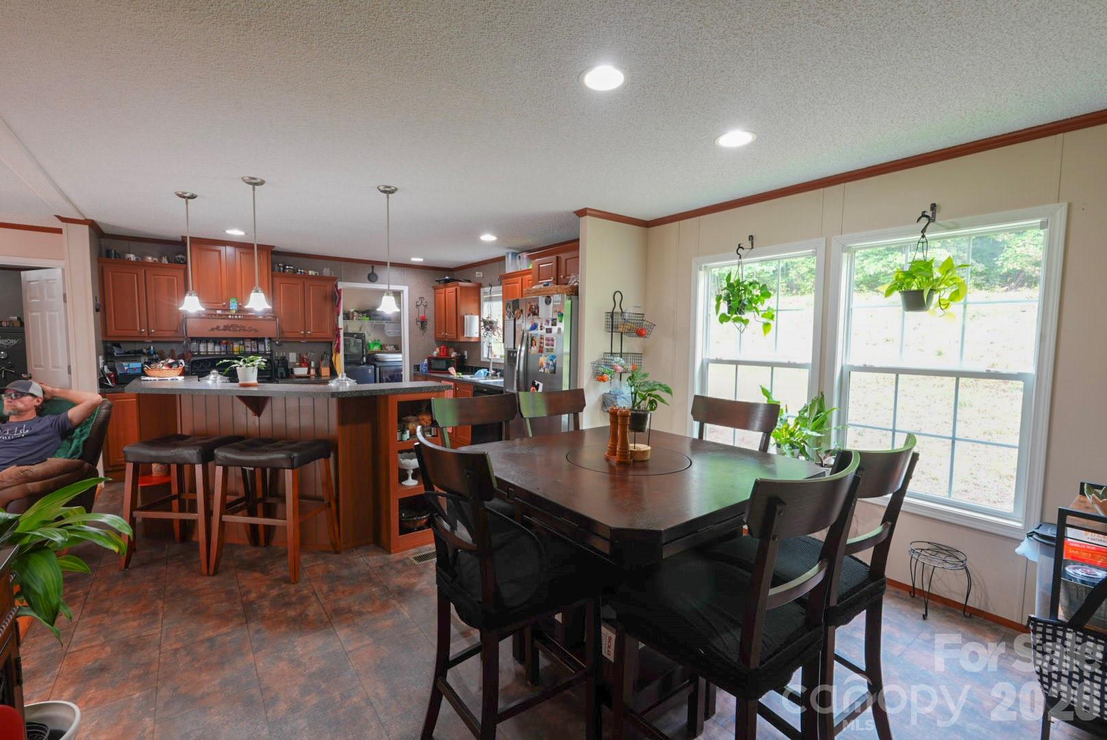366 W Rocky Lane — Dobson