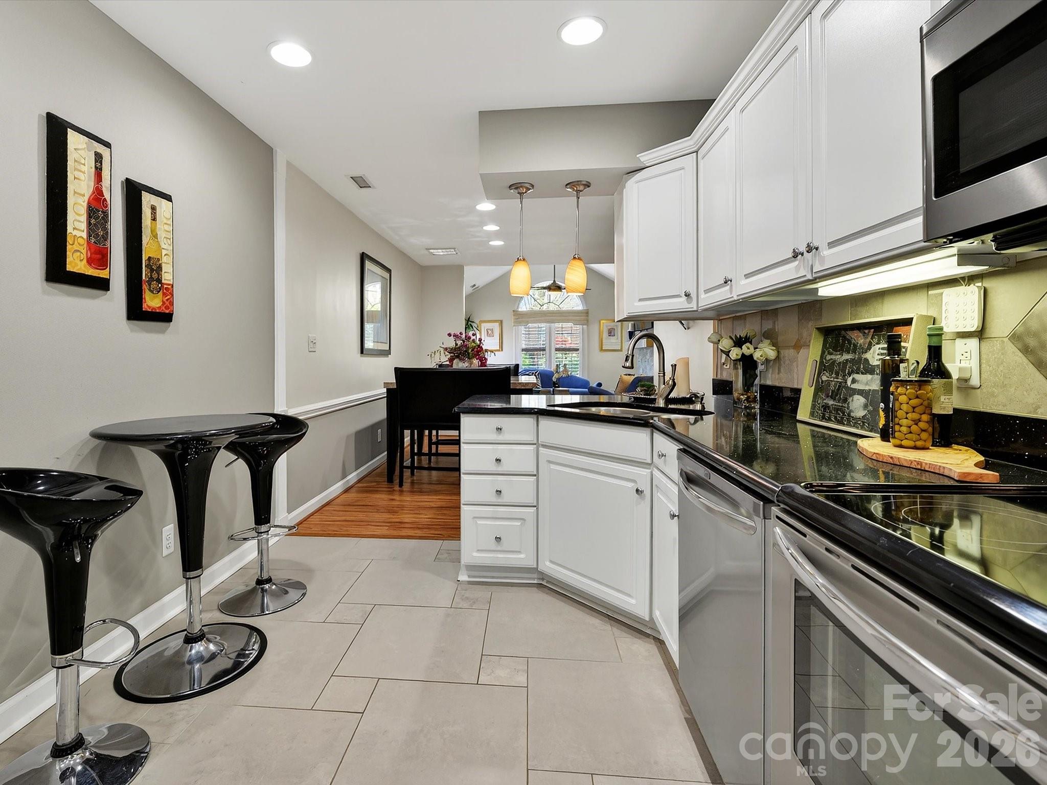 7444 Hurstbourne Green Drive — Charlotte