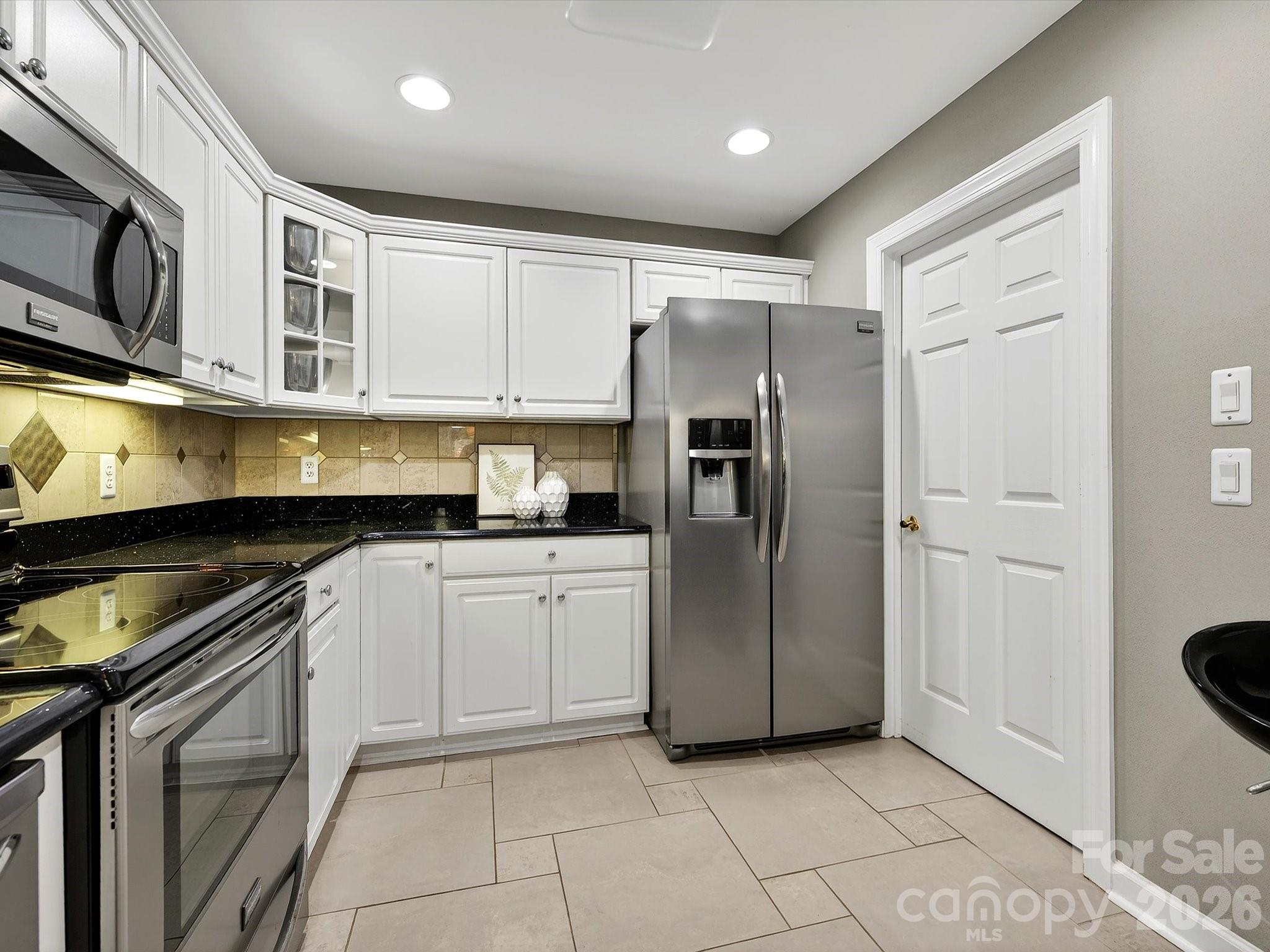 7444 Hurstbourne Green Drive — Charlotte