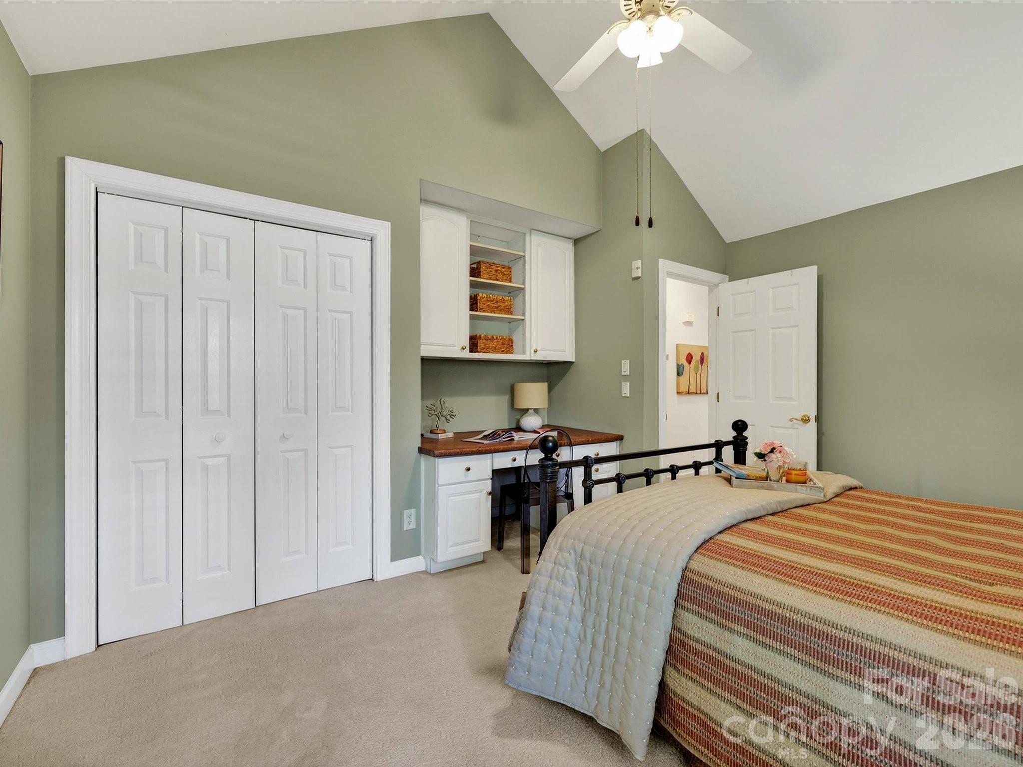 7444 Hurstbourne Green Drive — Charlotte