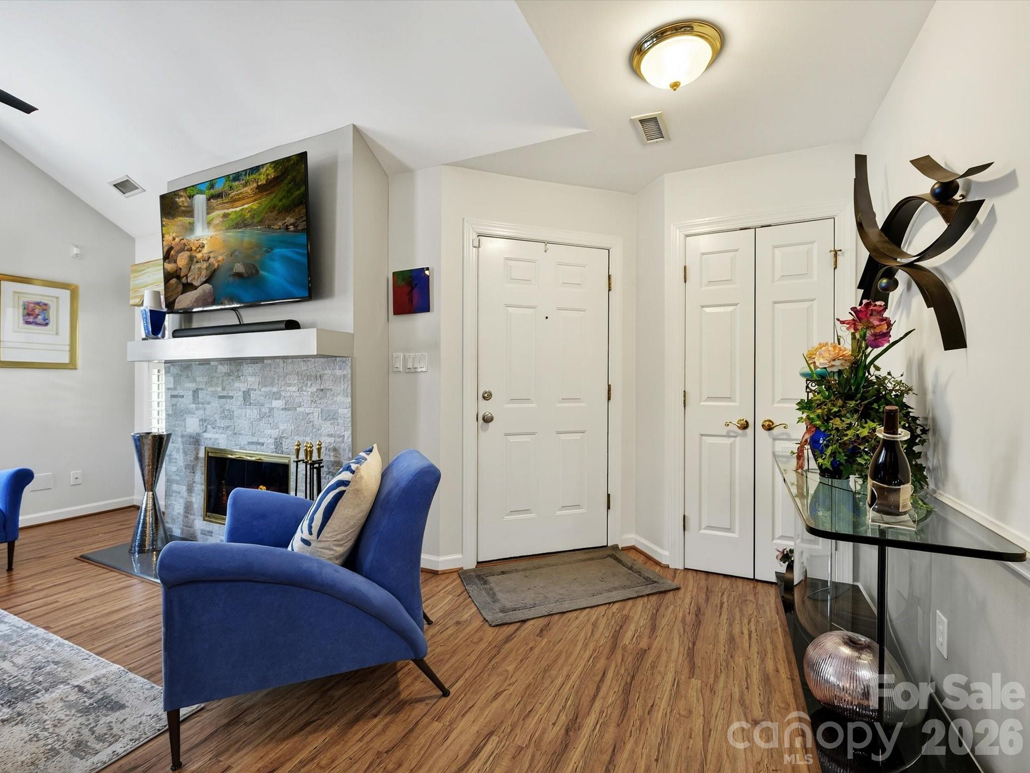 7444 Hurstbourne Green Drive — Charlotte