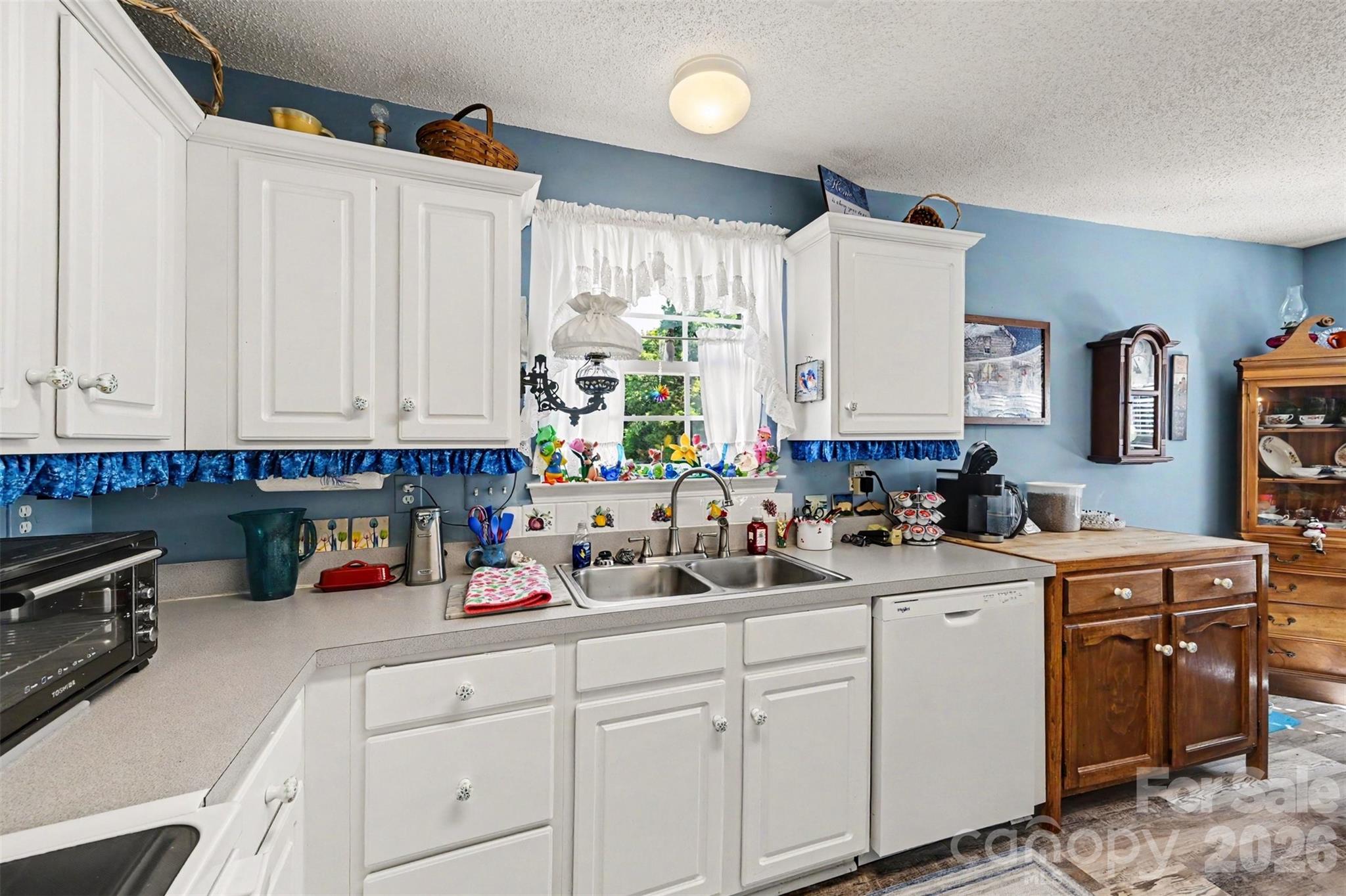 12323 Poplar Forest Drive #205 — Charlotte