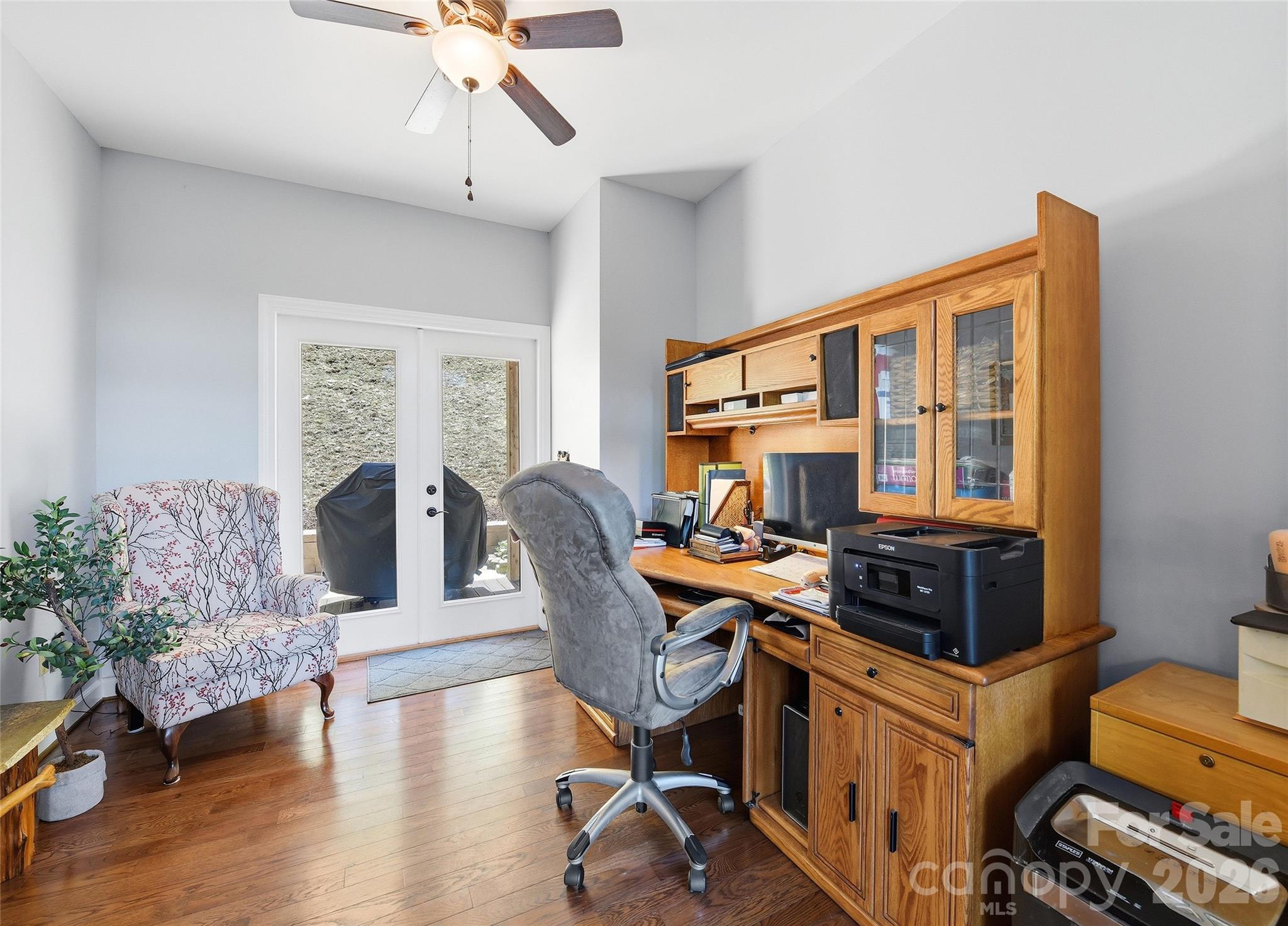 737 Traditions Way — Mars Hill