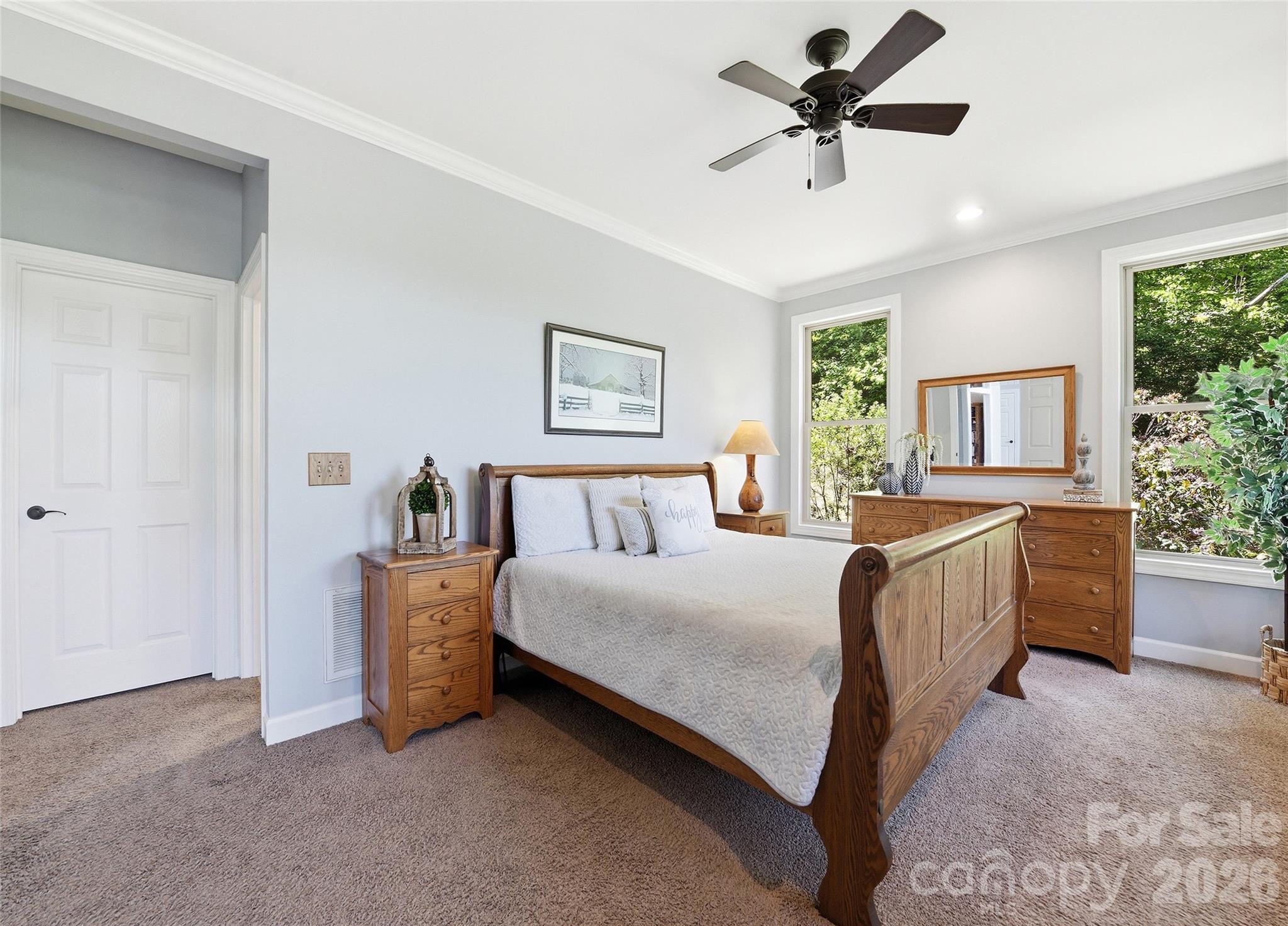 737 Traditions Way — Mars Hill