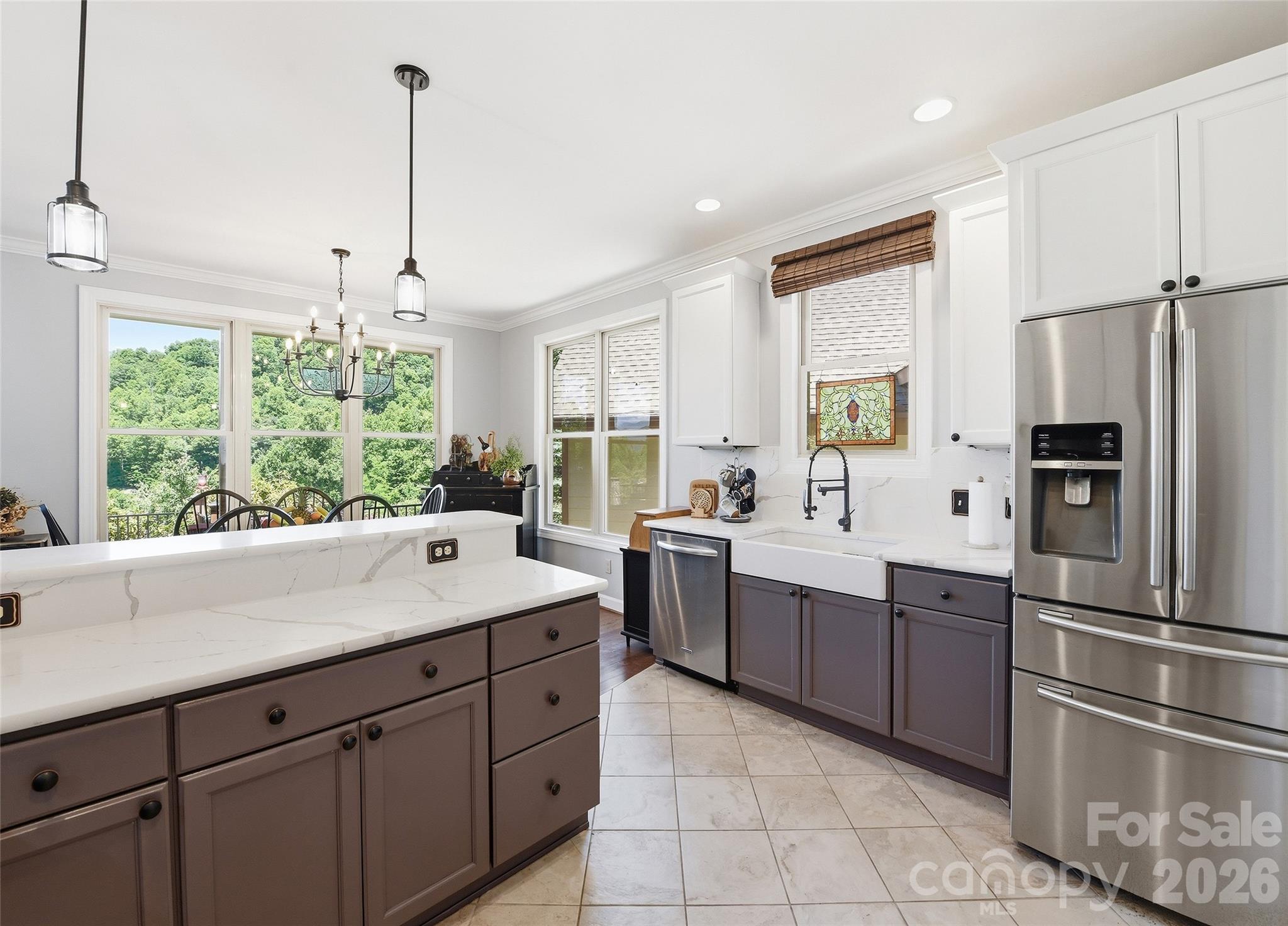 737 Traditions Way — Mars Hill