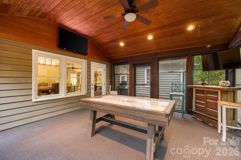 8038 Ritter Drive — Charlotte
