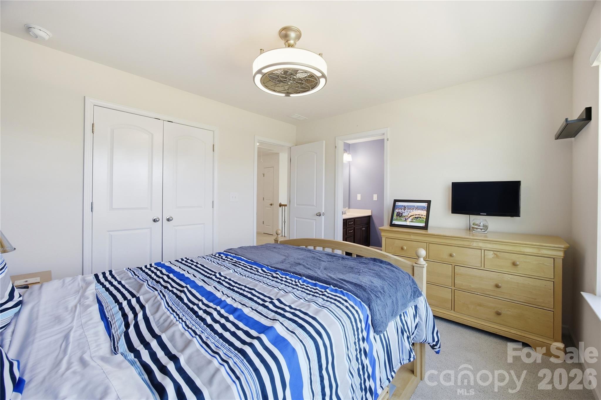 8113 Cornhill Avenue — Charlotte