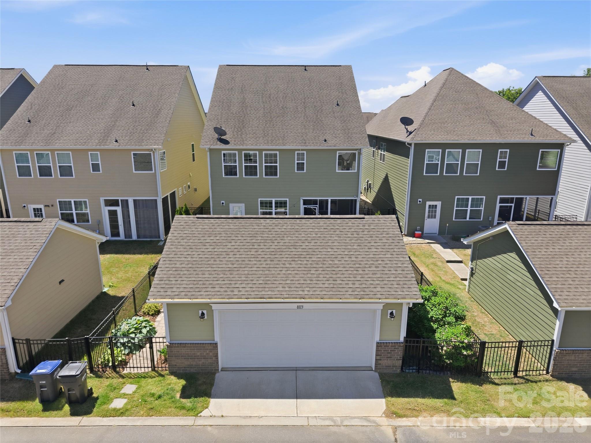 8113 Cornhill Avenue — Charlotte