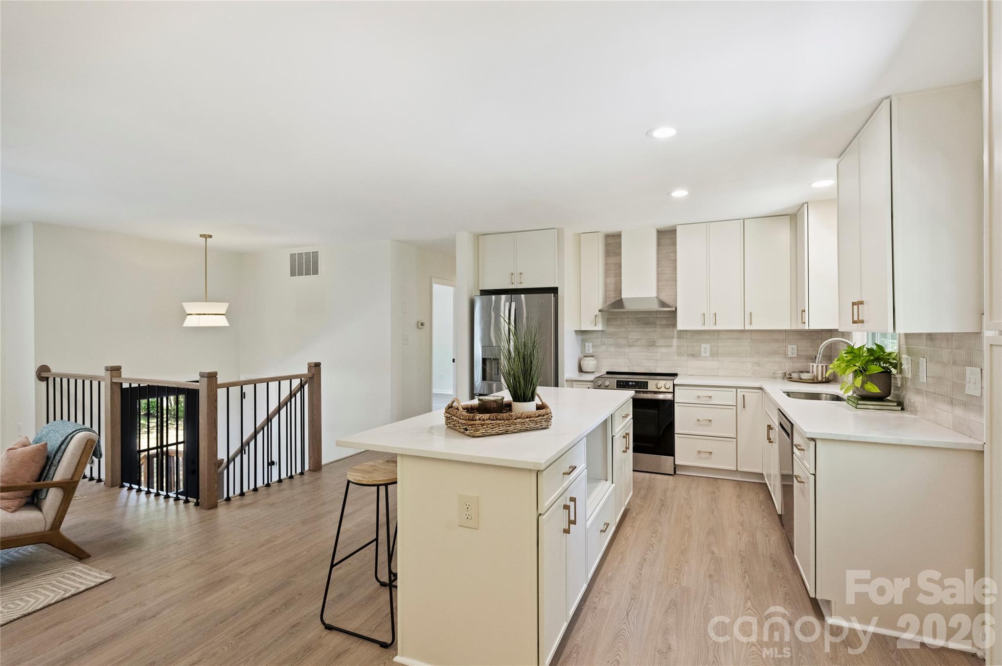 7420 Castlebar Road — Charlotte