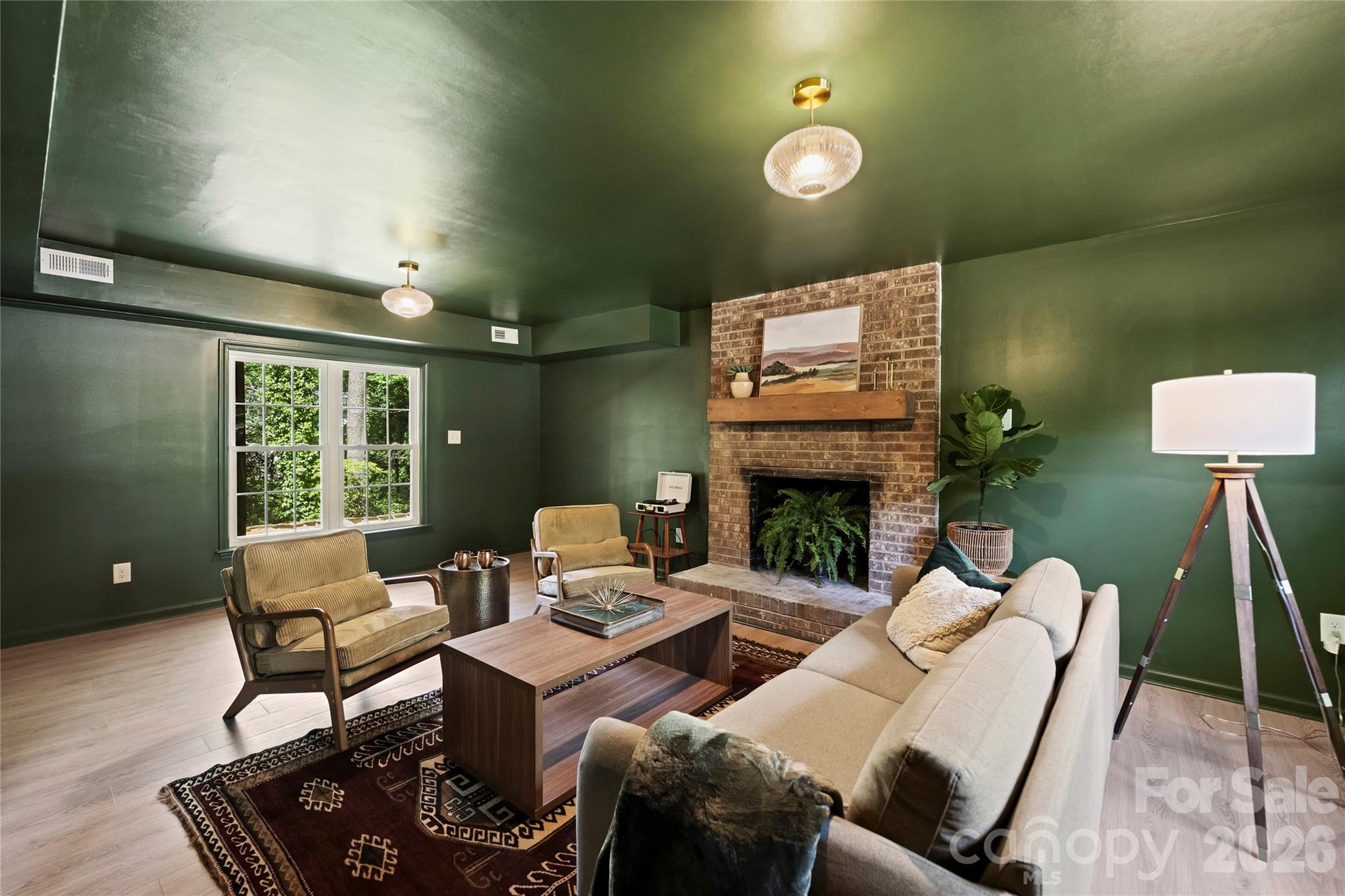 7420 Castlebar Road — Charlotte