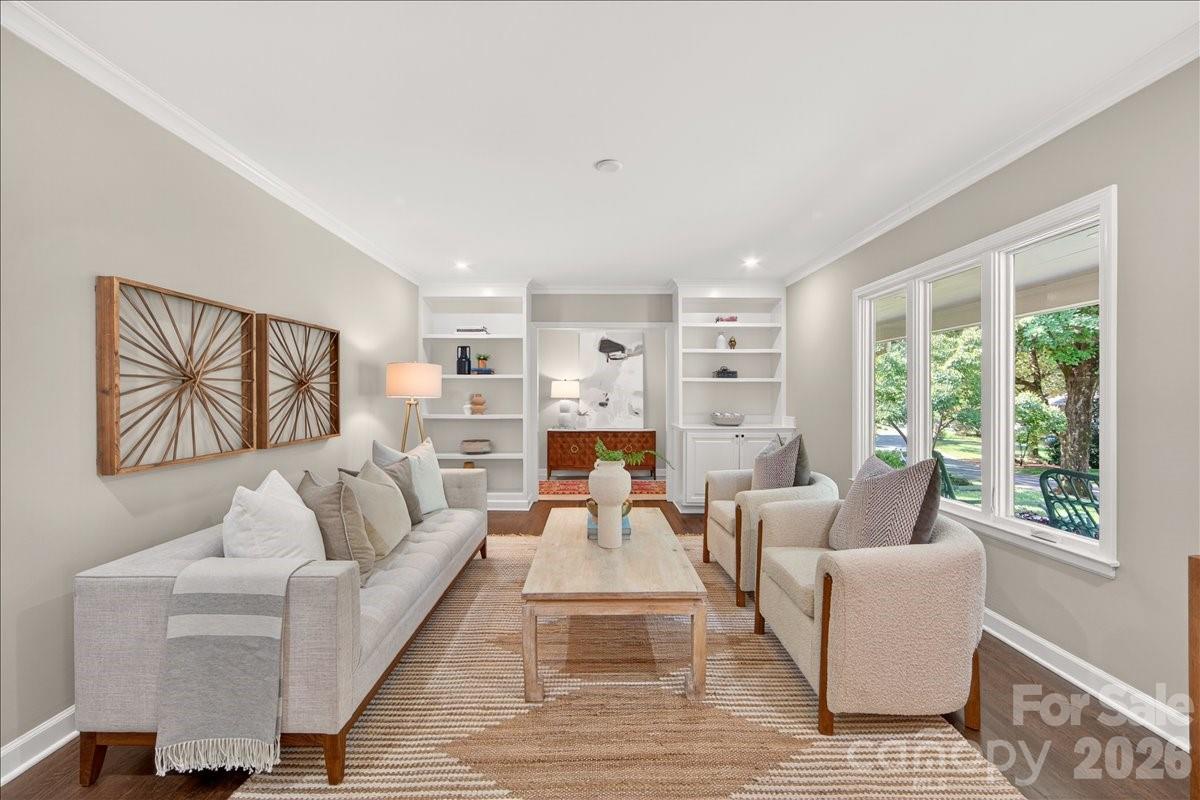 1128 Court Drive — Charlotte