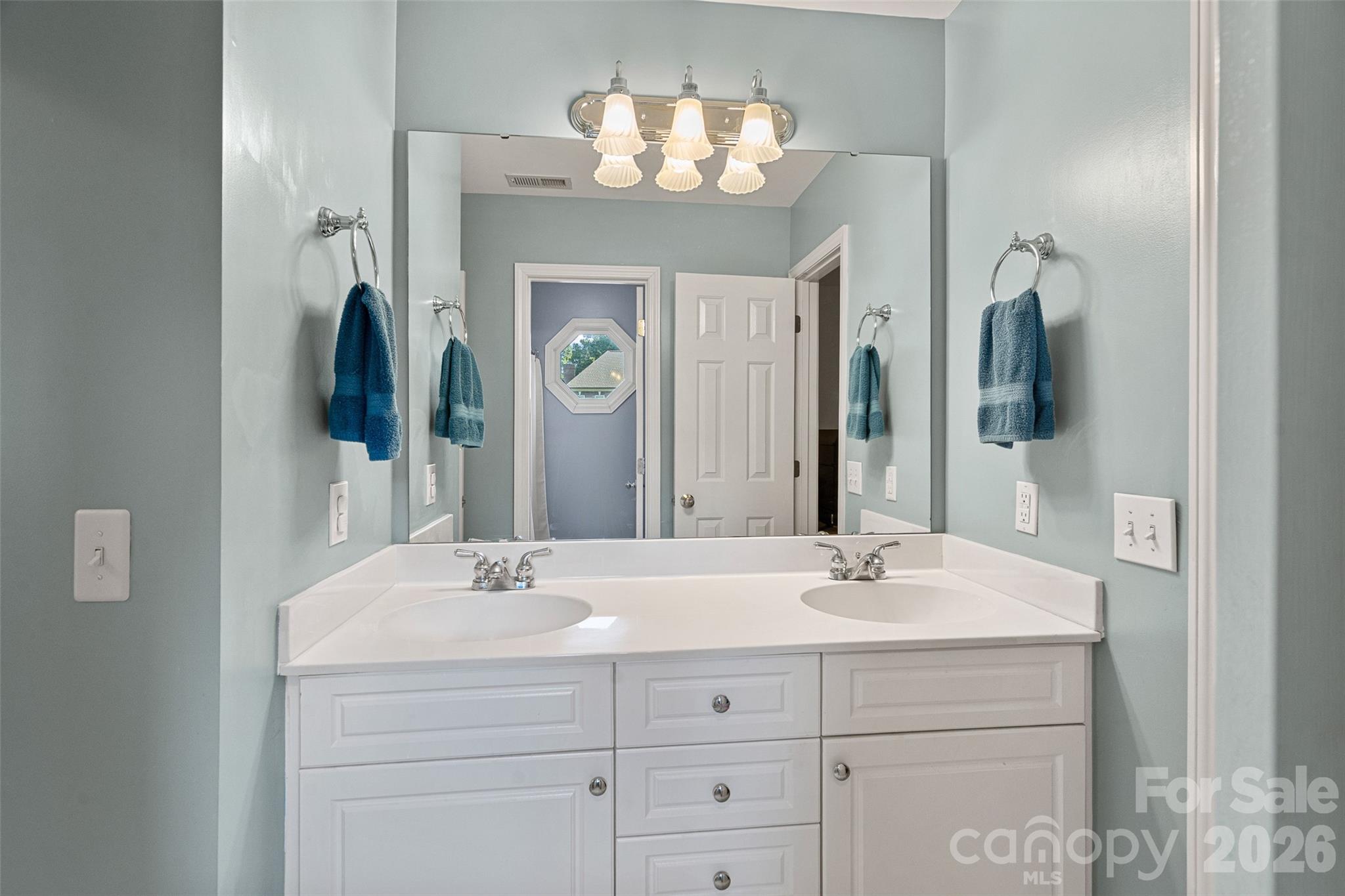 6424 Creola Road — Charlotte