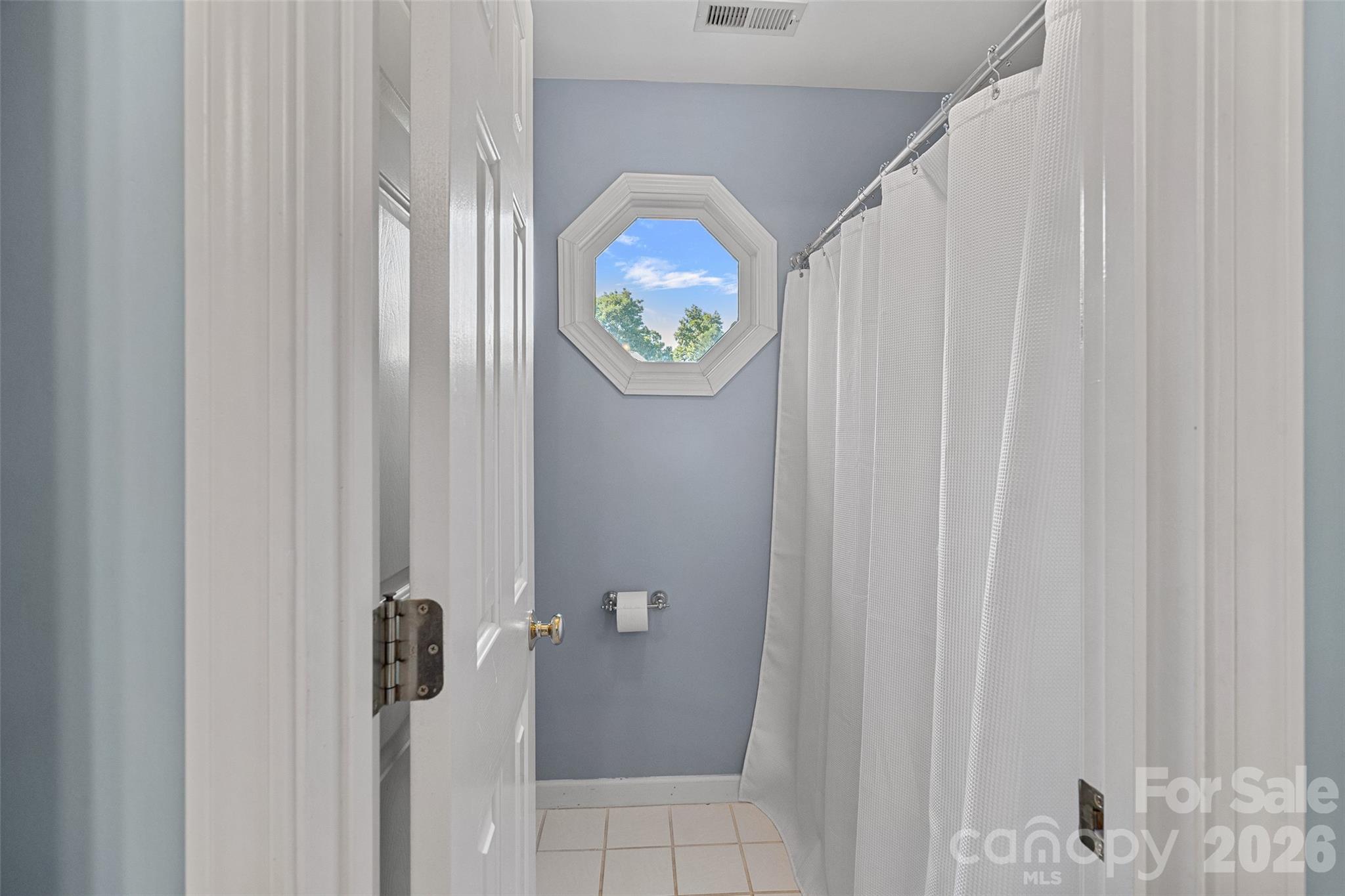 6424 Creola Road — Charlotte